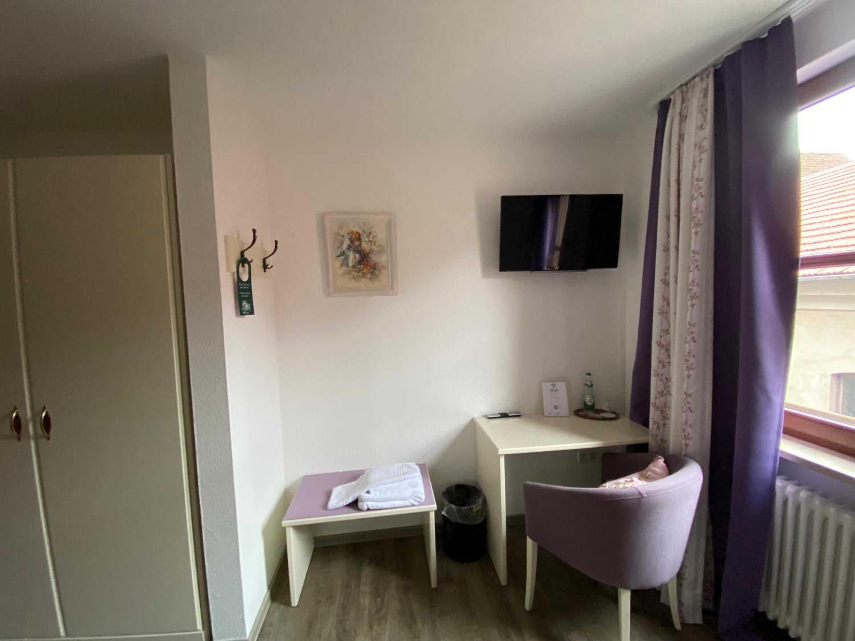 Single Room with Shower photo 2
