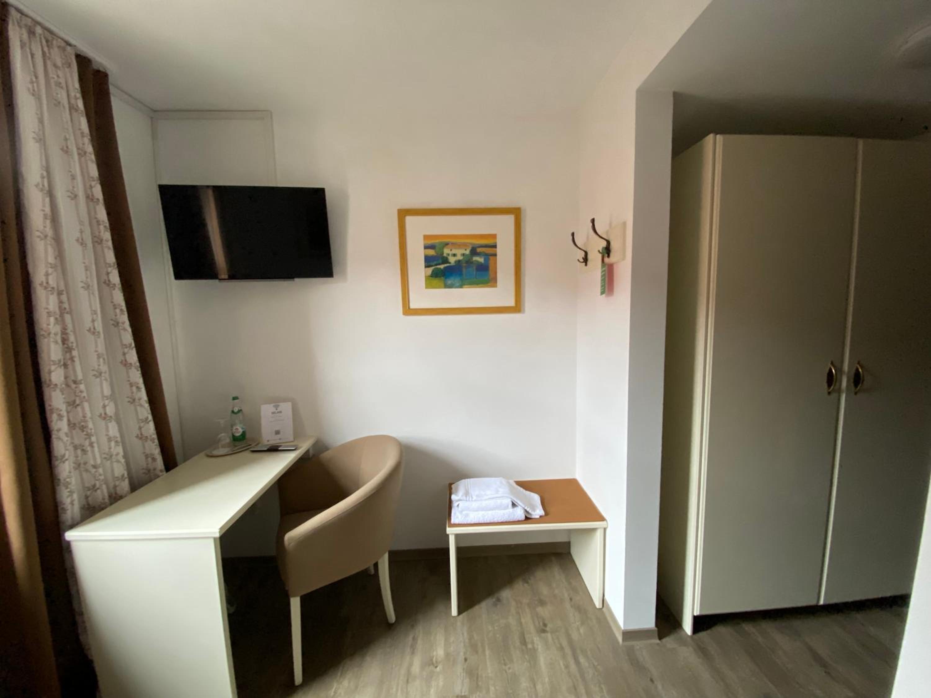 Single Room with Shower