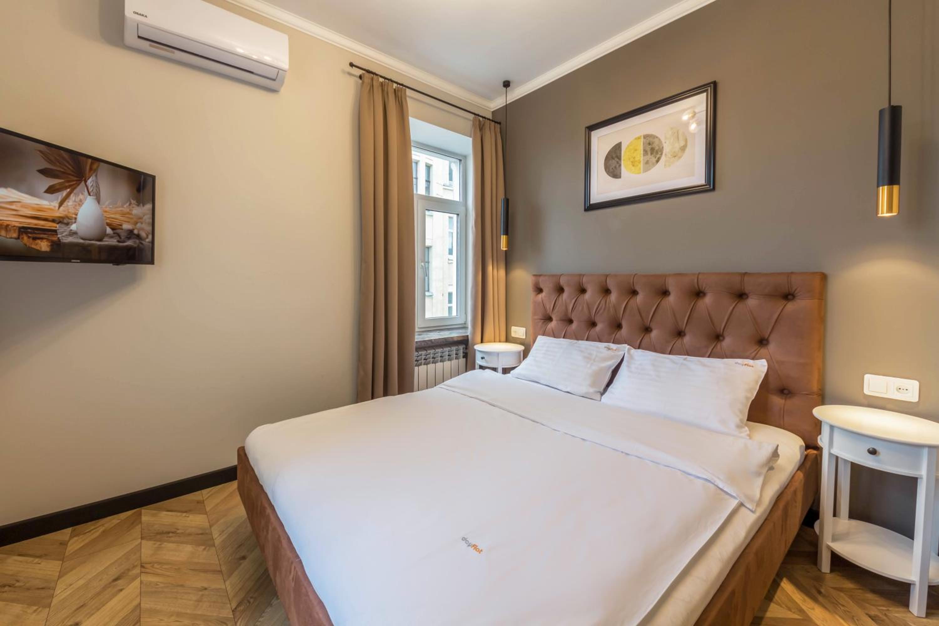 Deluxe Apartment - Mykhailivskyi Ln., 4