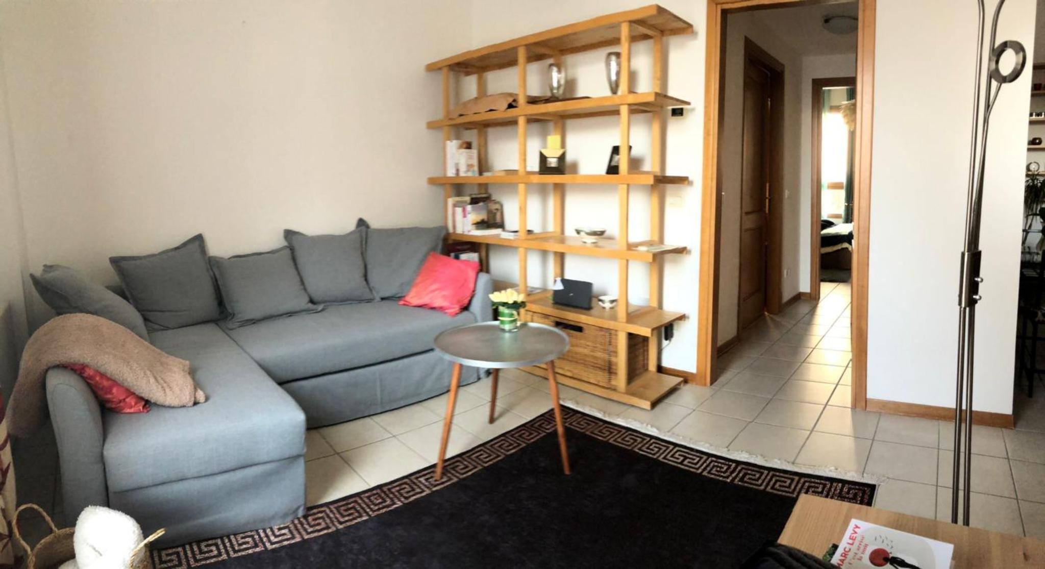 One-Bedroom Apartment photo 1