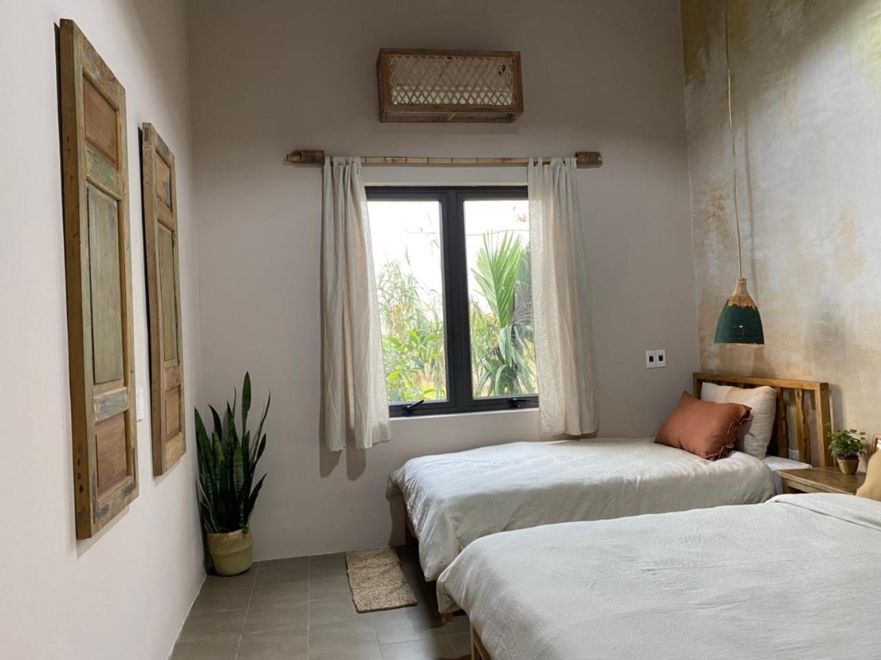 King Room with Pool View photo 2