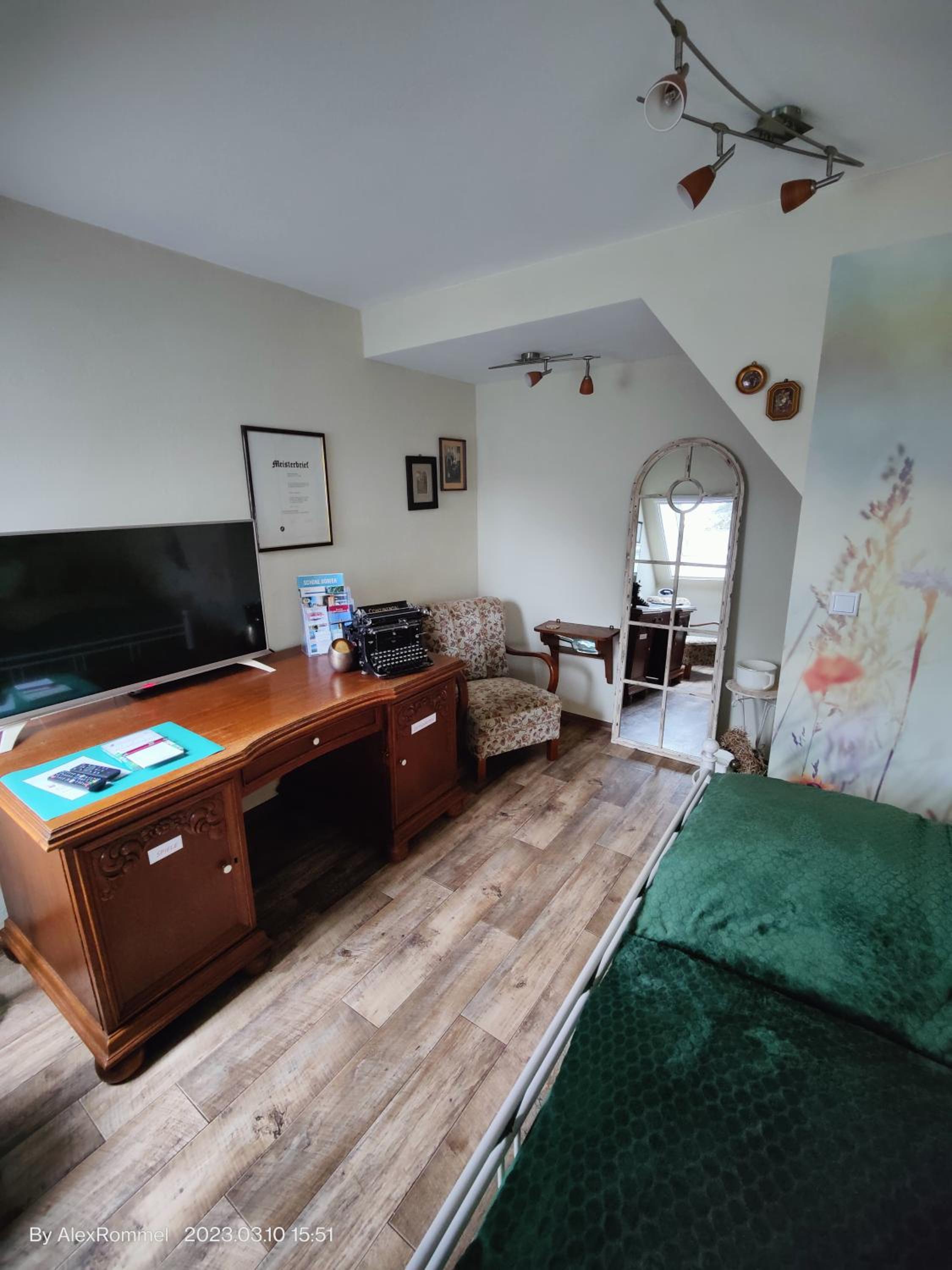 Two-Bedroom Deluxe Apartment with Garden View photo 2