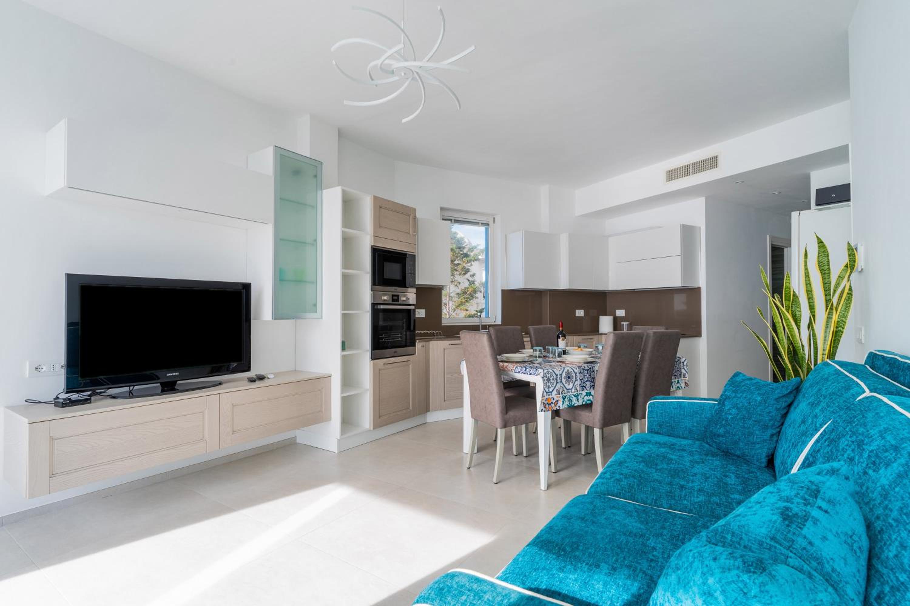 Two-Bedroom Deluxe Apartment with Ocean View