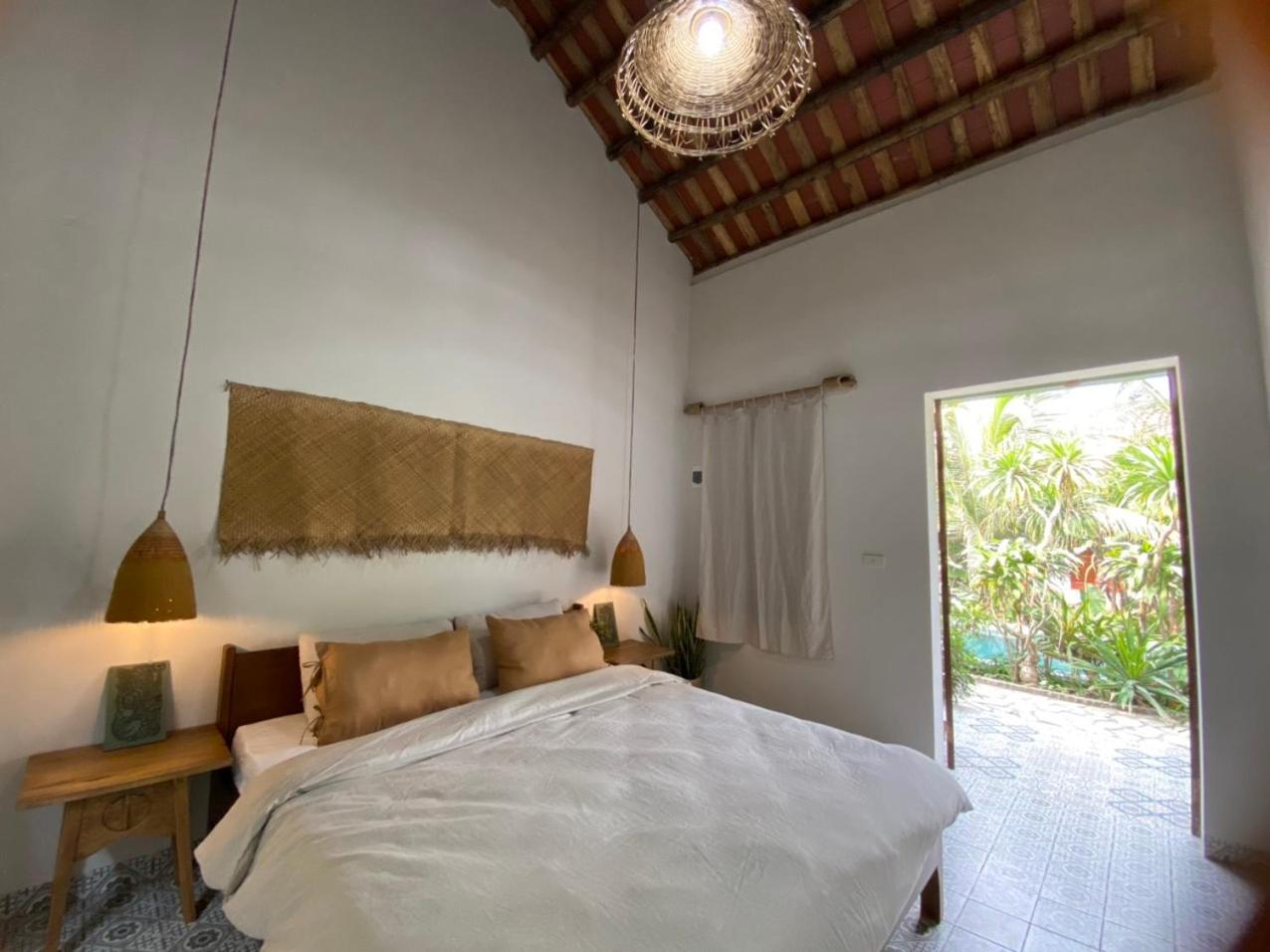 King Room with Pool View photo 1