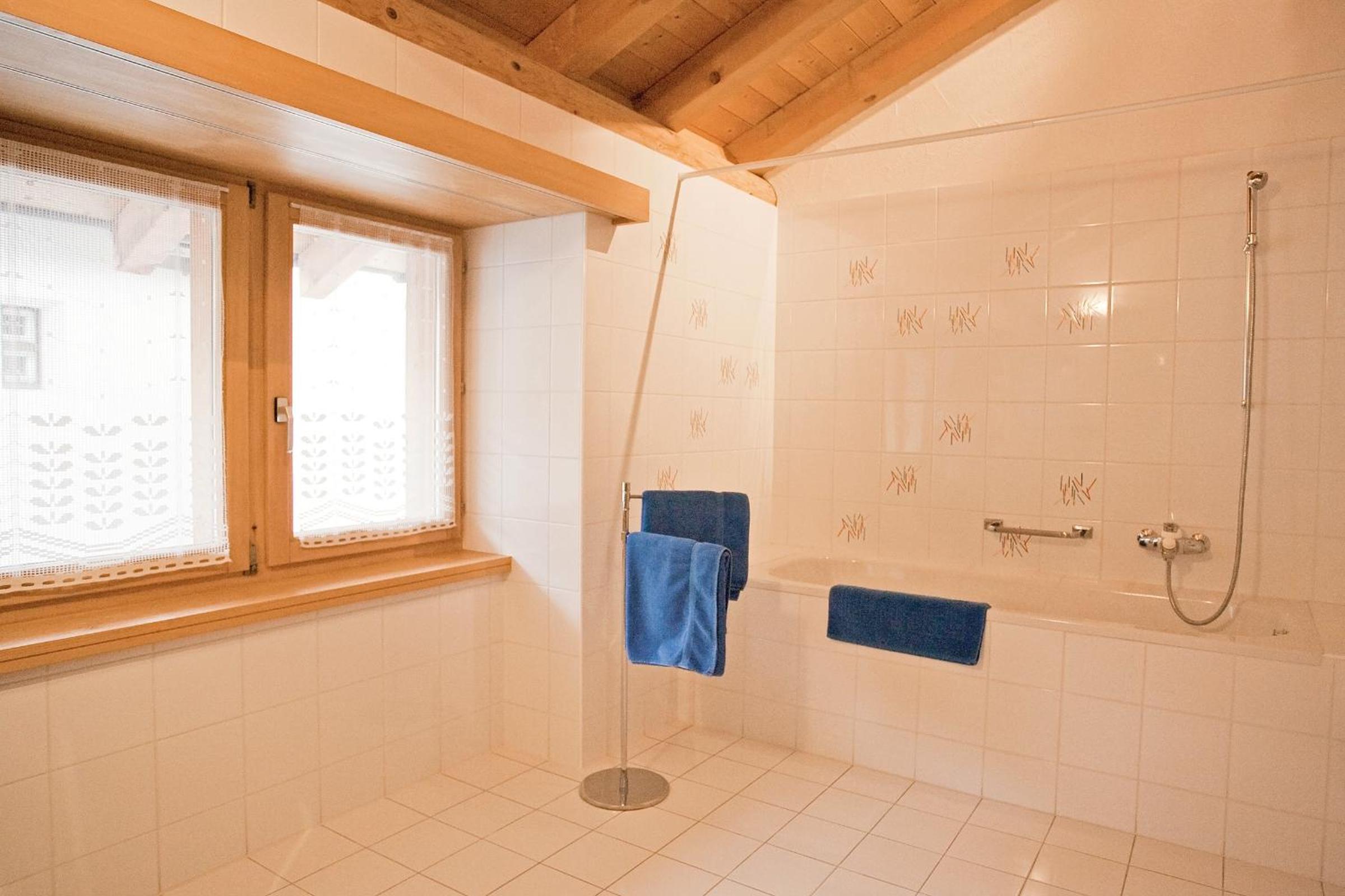 One-Bedroom Apartment With Balcony (2 Adults) photo 3