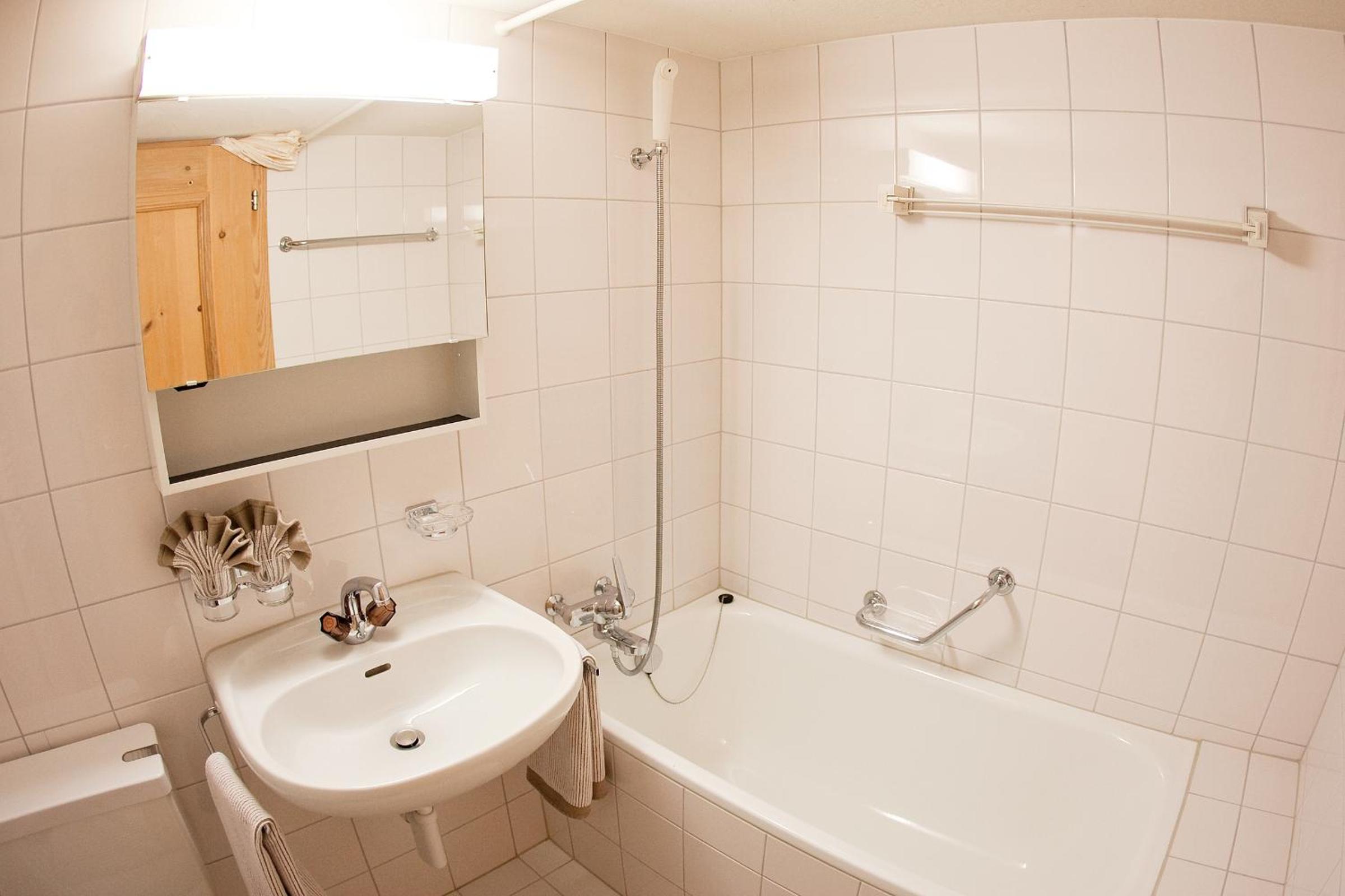 One-Bedroom Apartment (2 - 4 Adults) photo 3