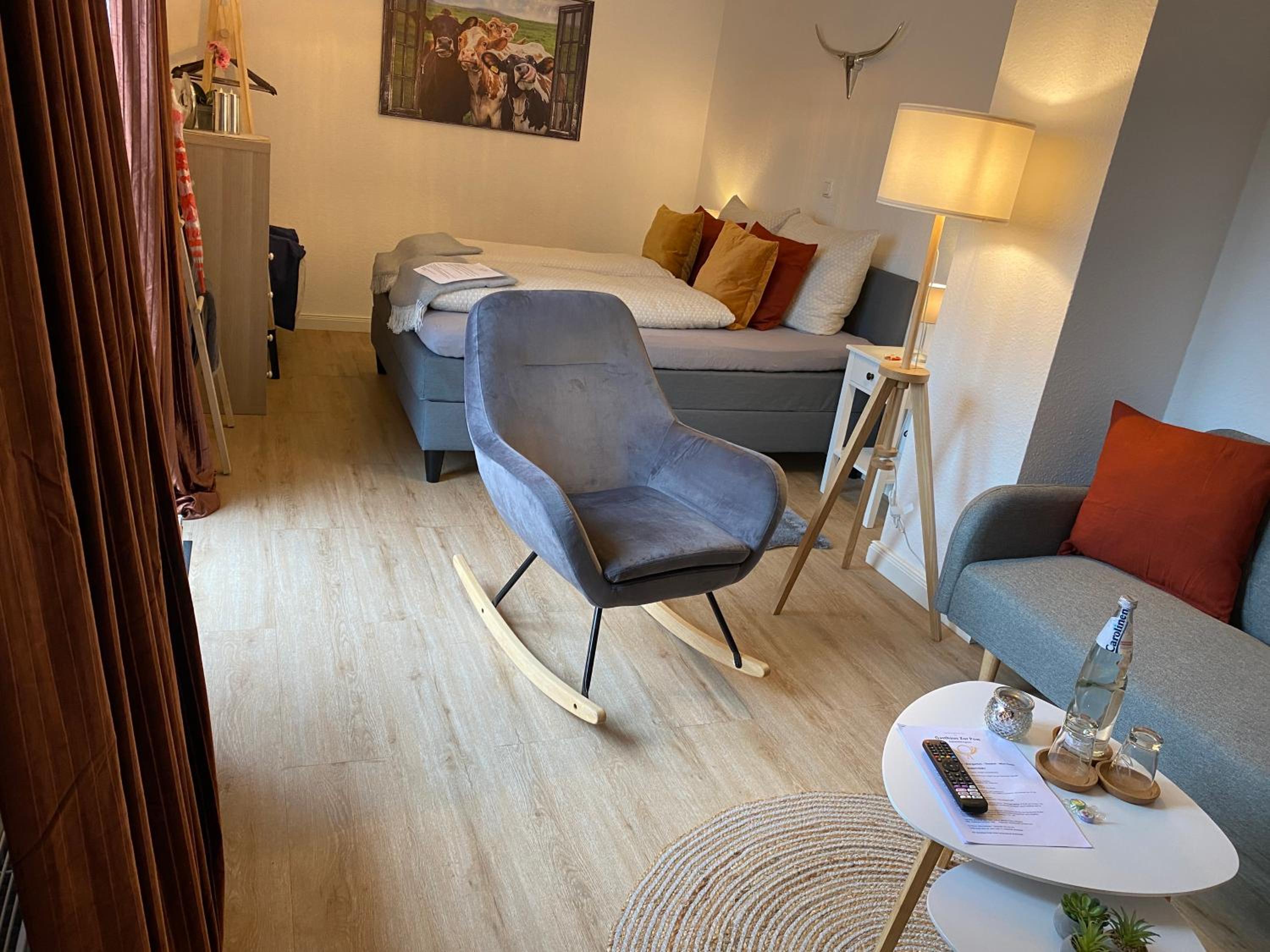 Double Room with Shared Bathroom photo 3