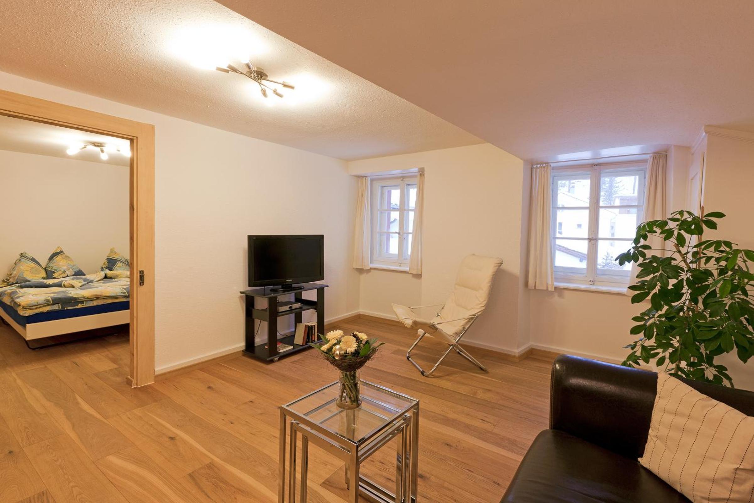 One-Bedroom Apartment (2 - 3 Adults) photo 2