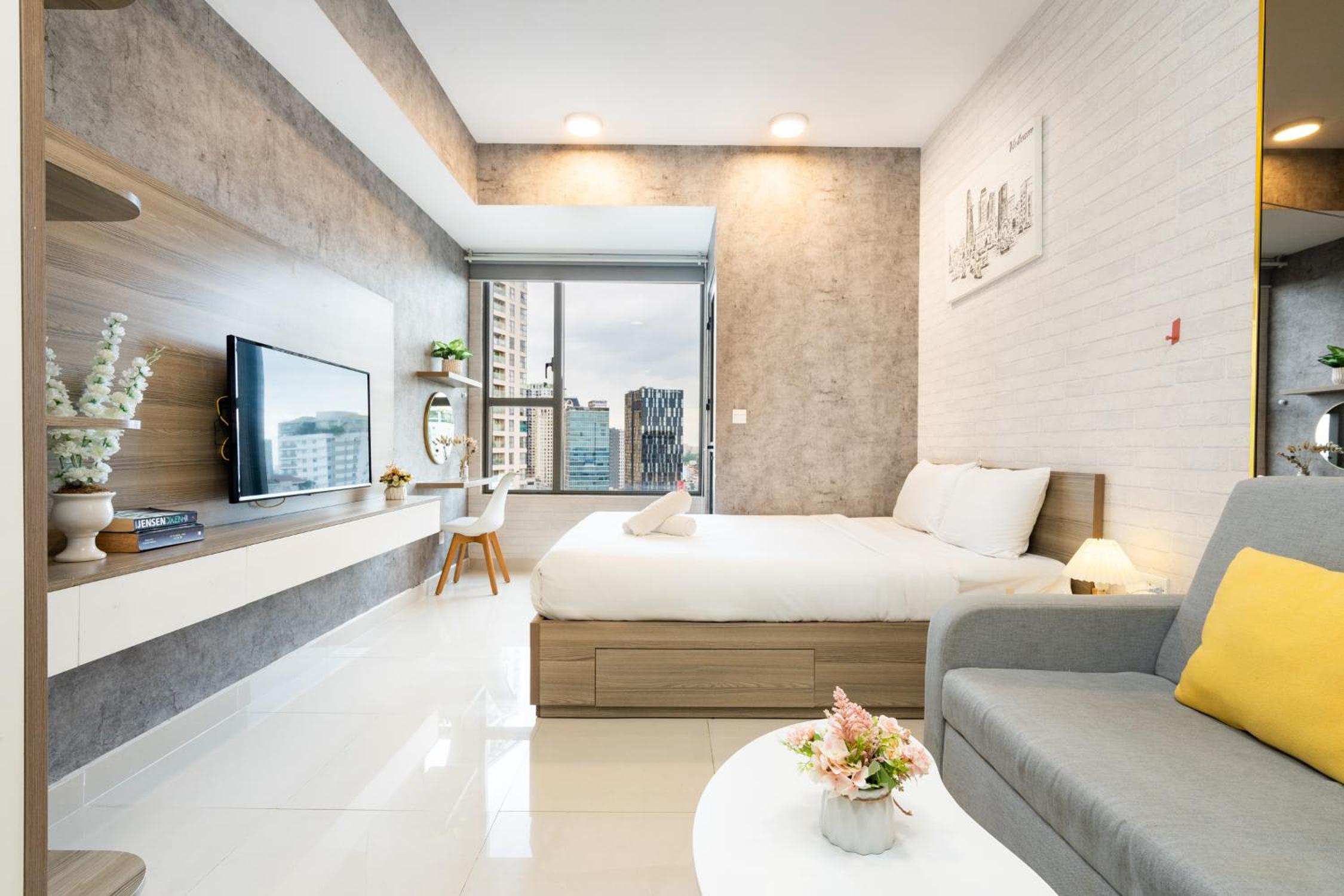 Studio Apartment