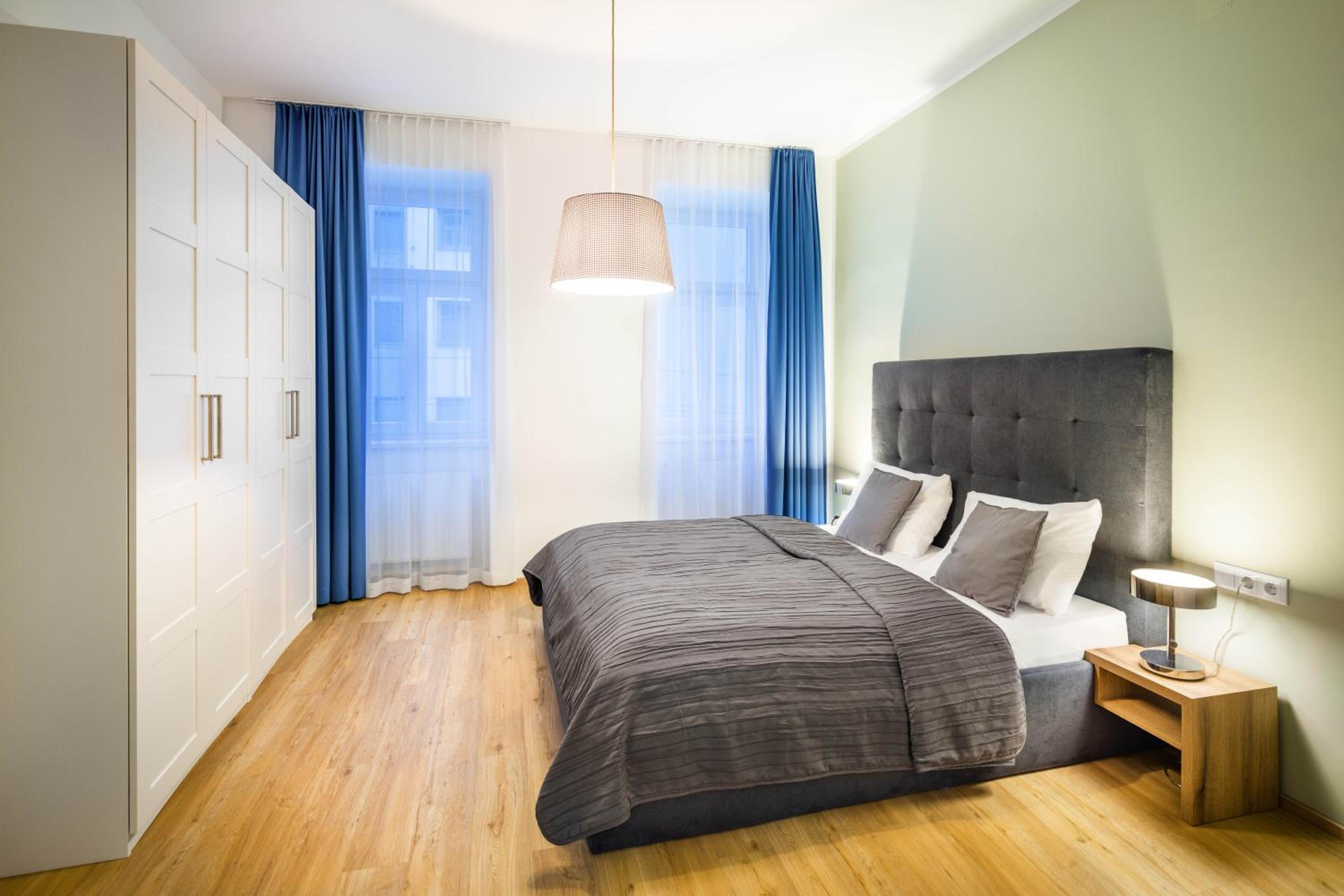 1-Bedroom Suite