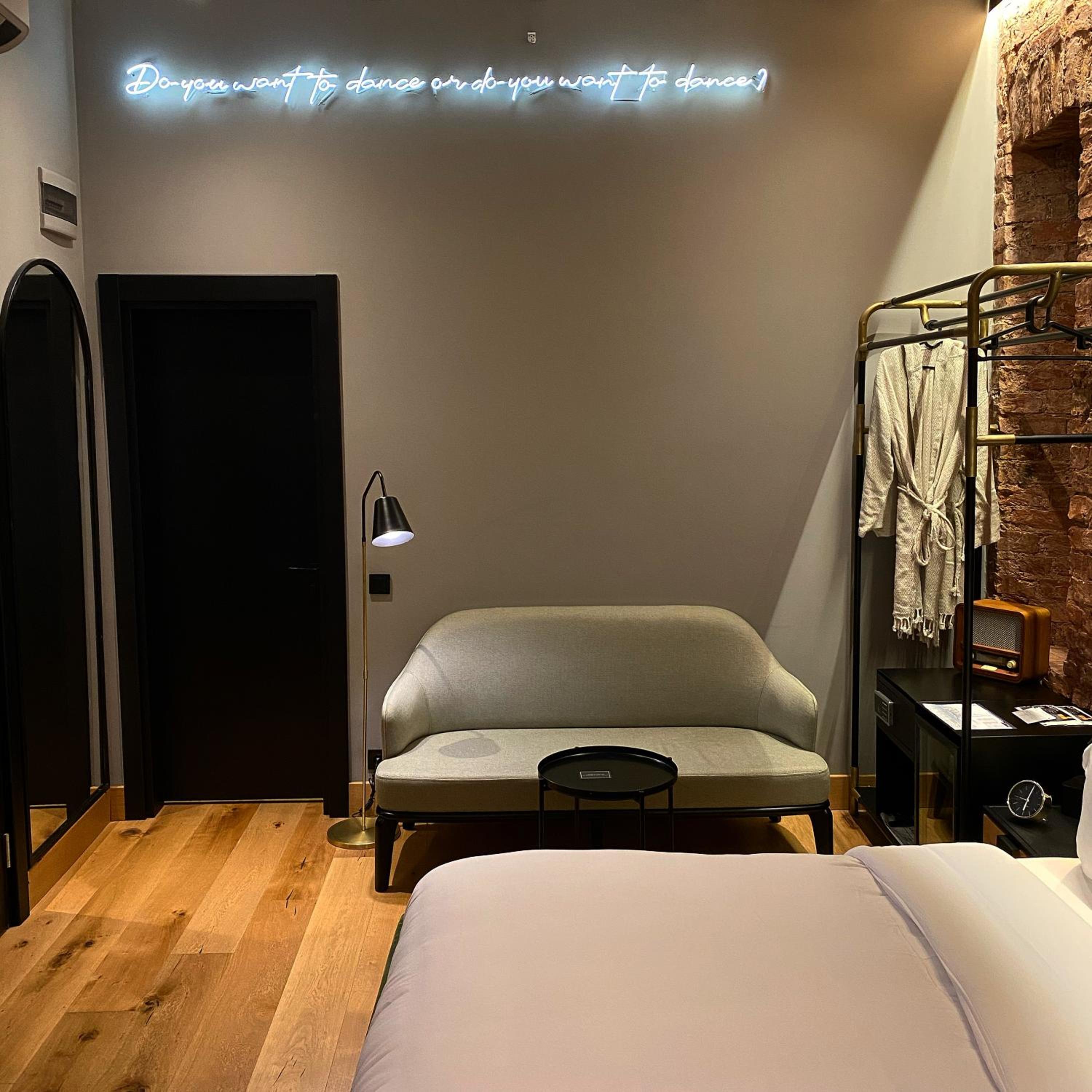 Superior Twin Room Street View photo 2