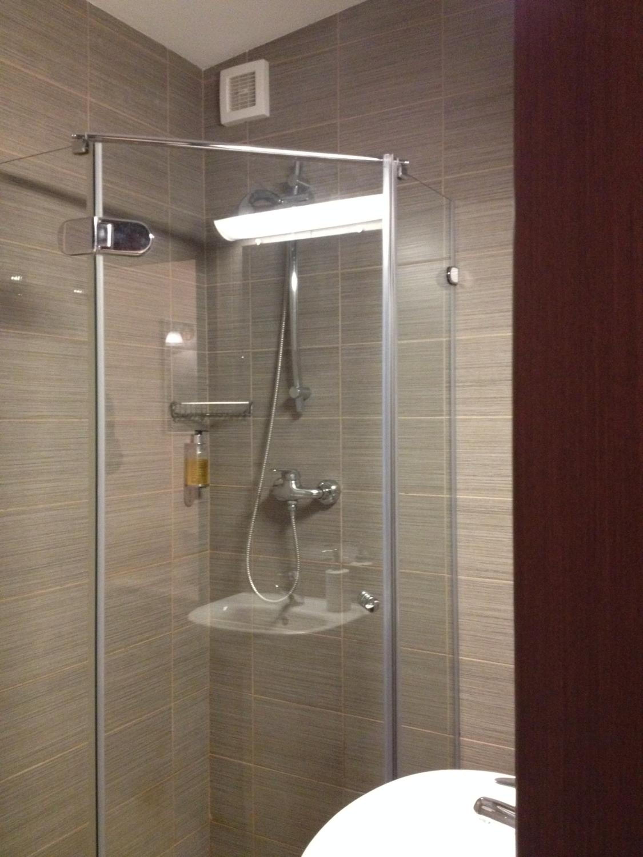 Triple Room - Photo 8