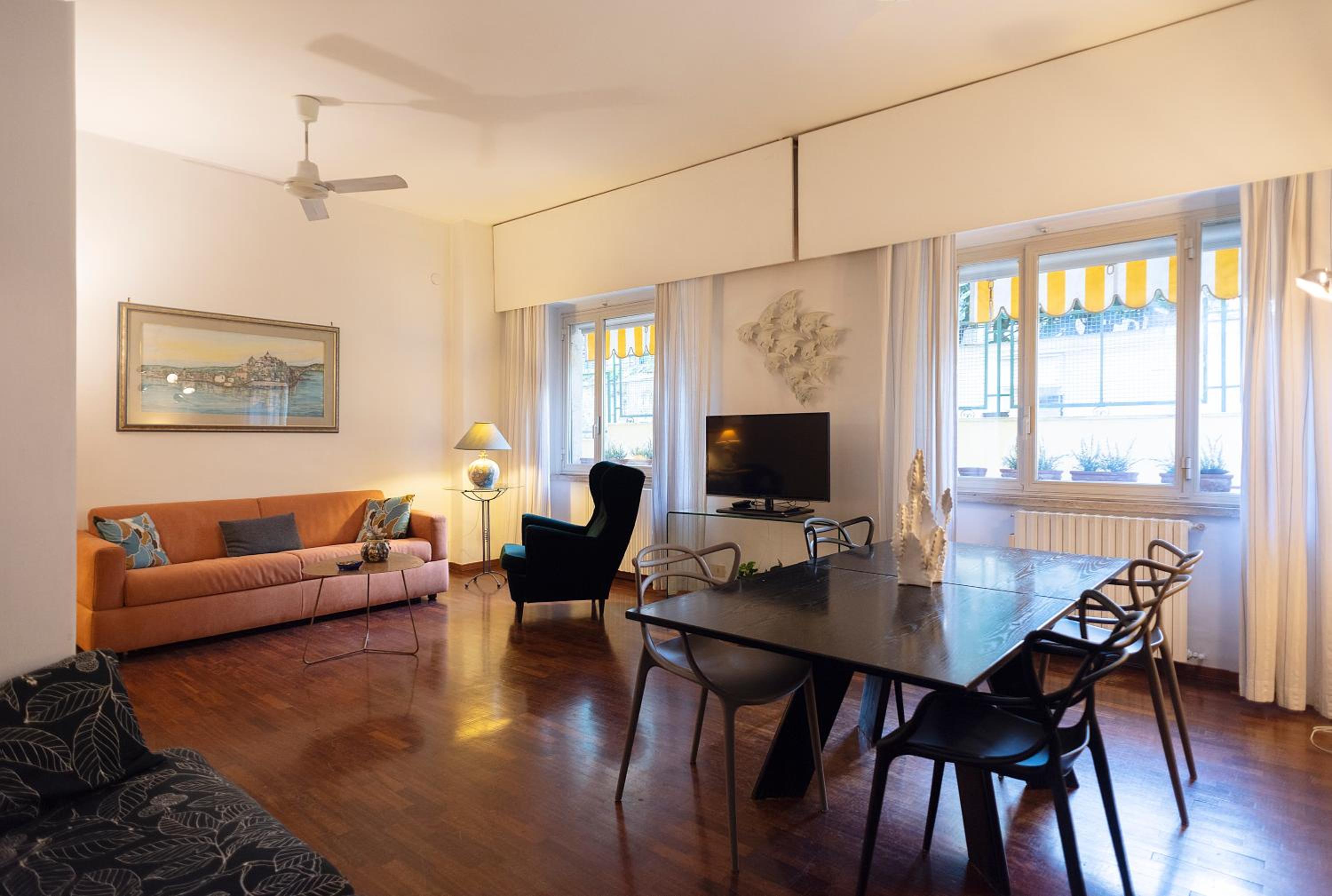 One-Bedroom Apartment