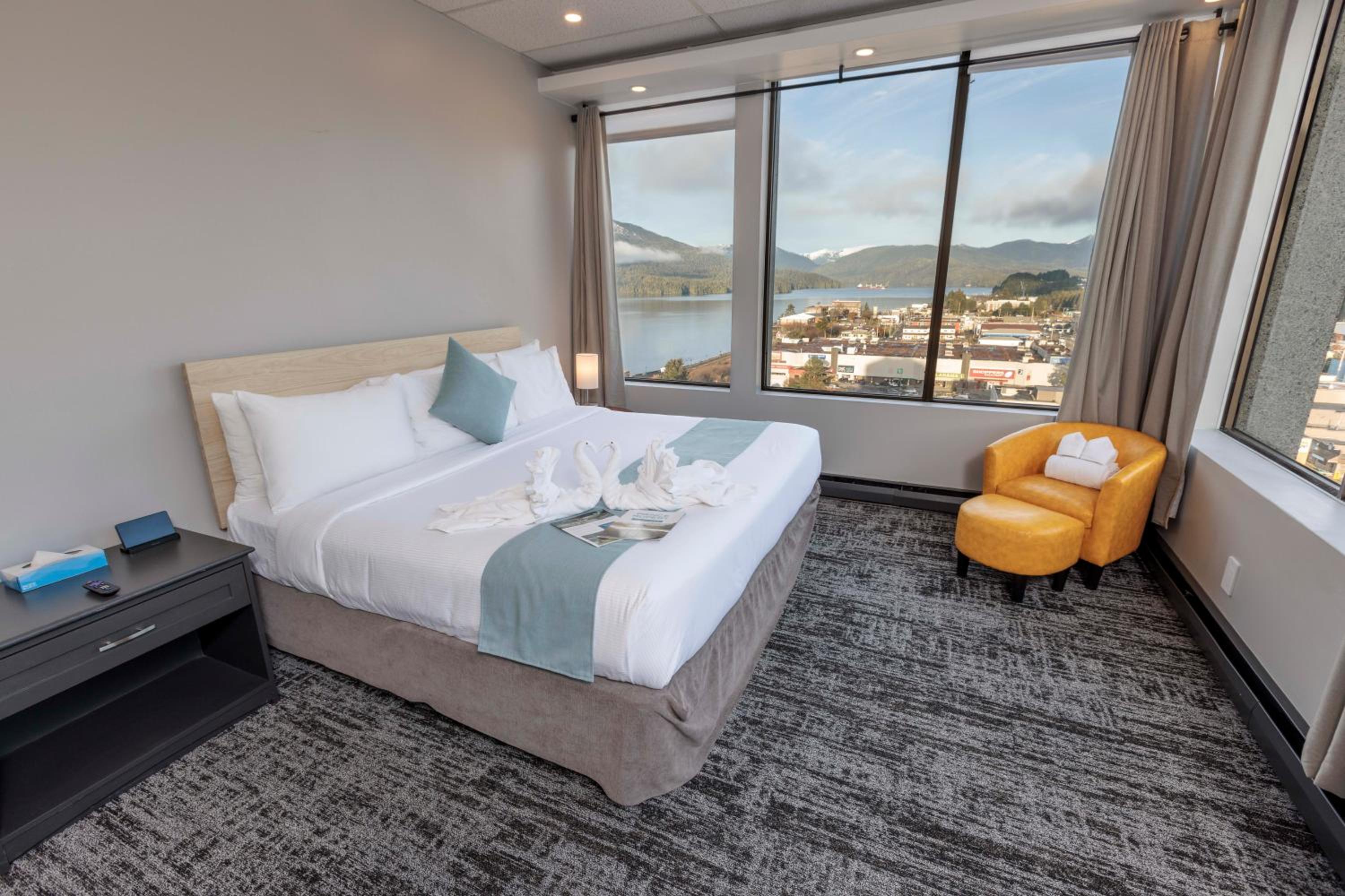  King Room, Partial Ocean View
