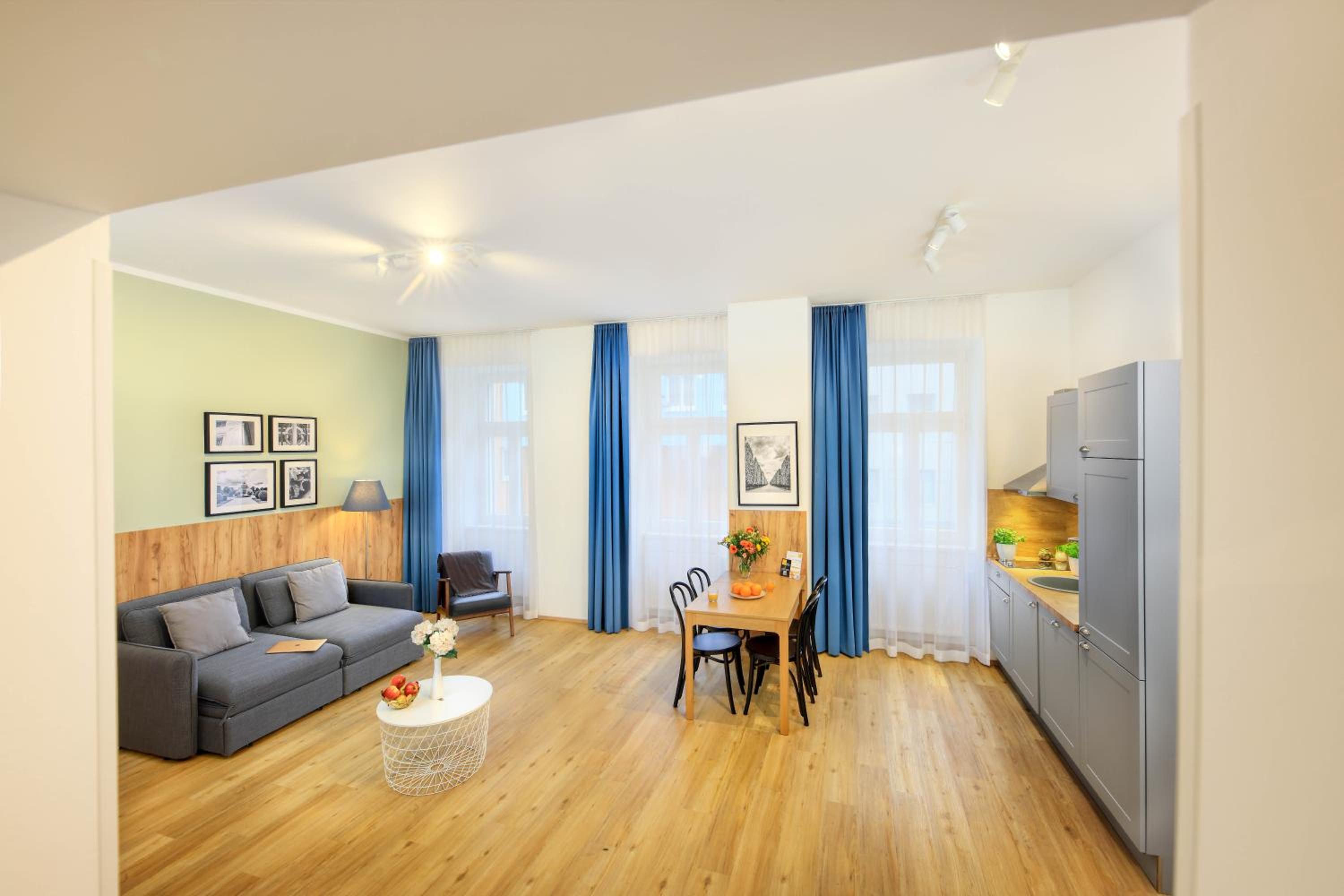 1-Bedroom Suite with Balcony and Air Condition