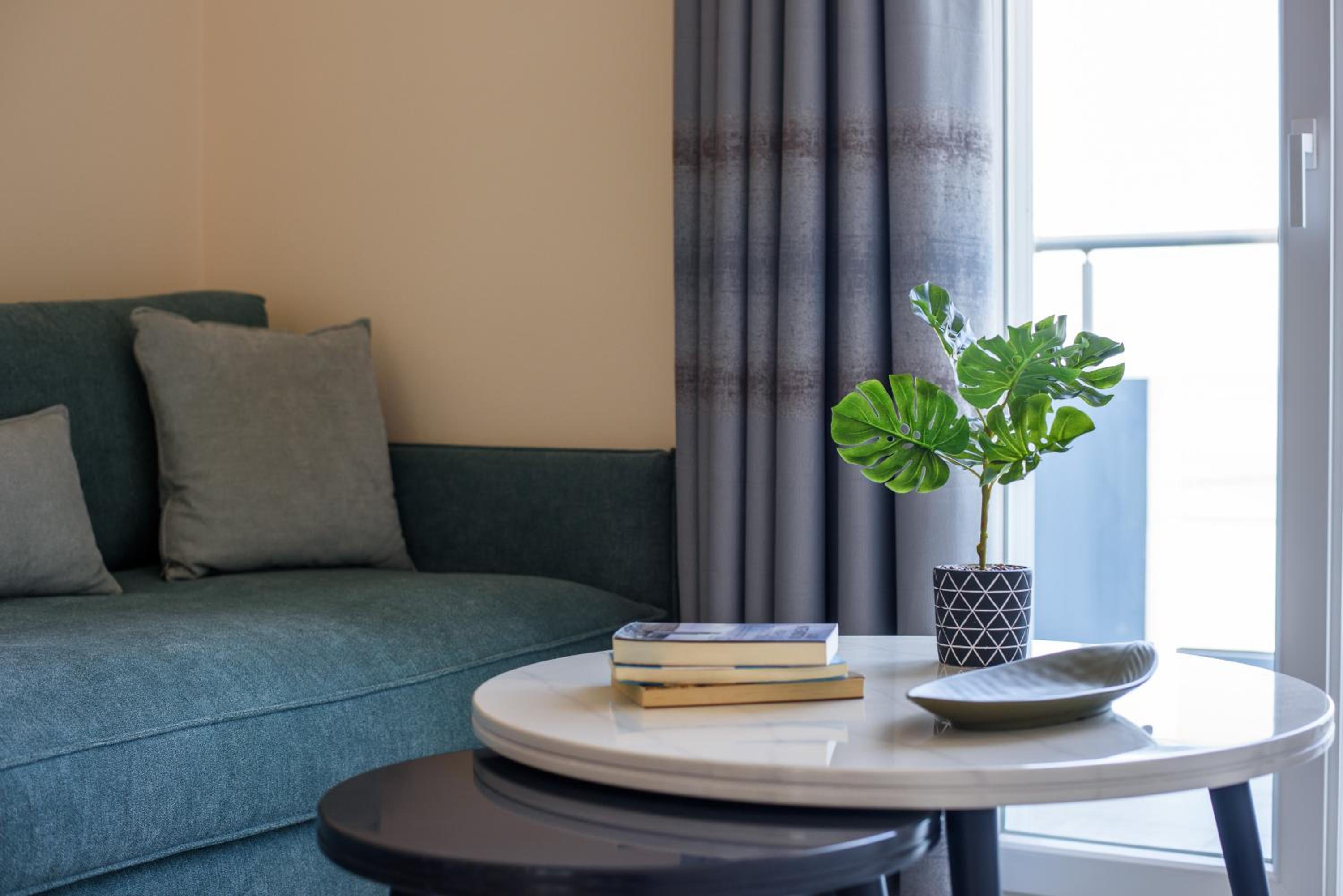 Apartment with Sea View - Photo 10