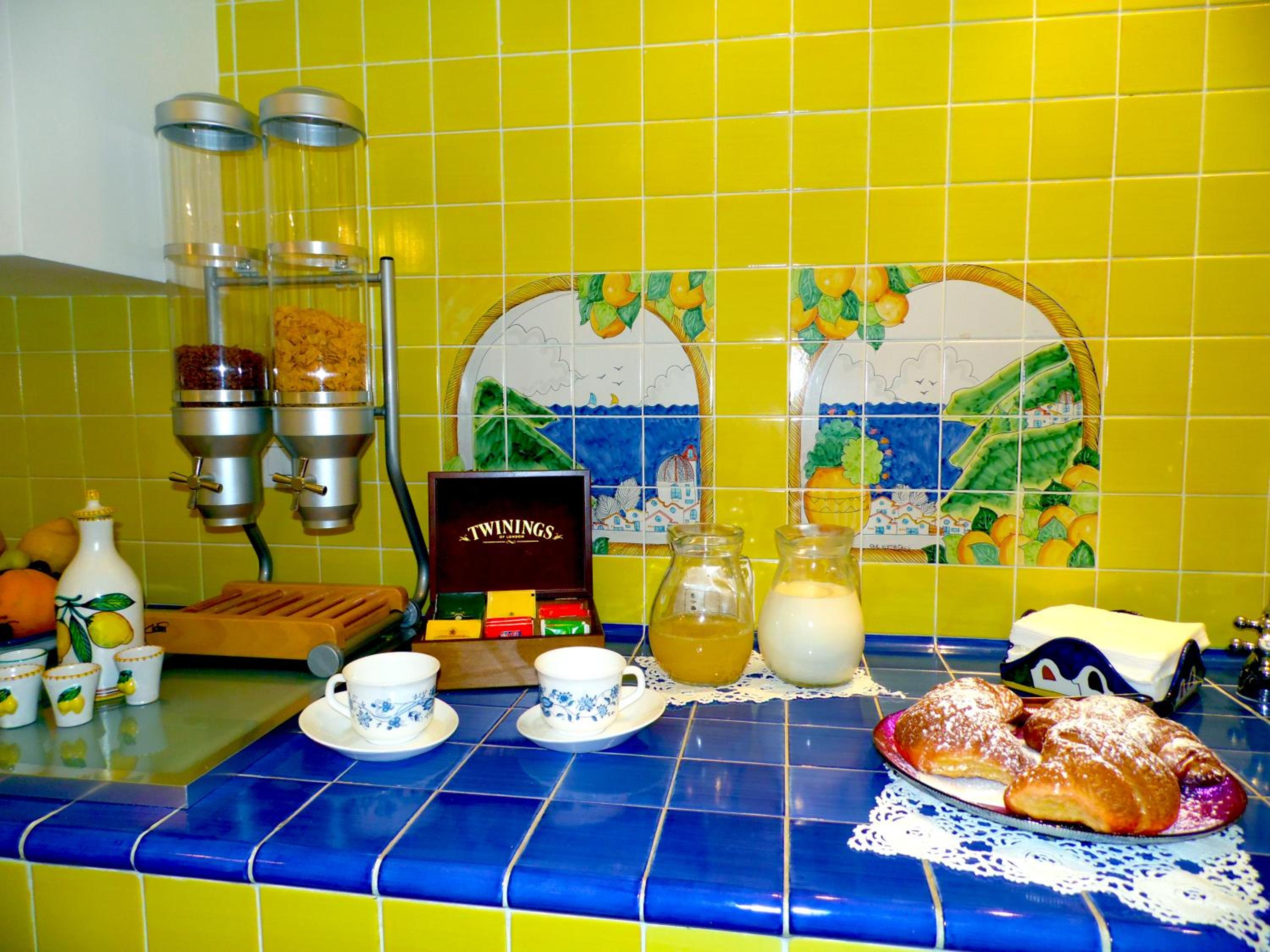 Studio - Photo 4