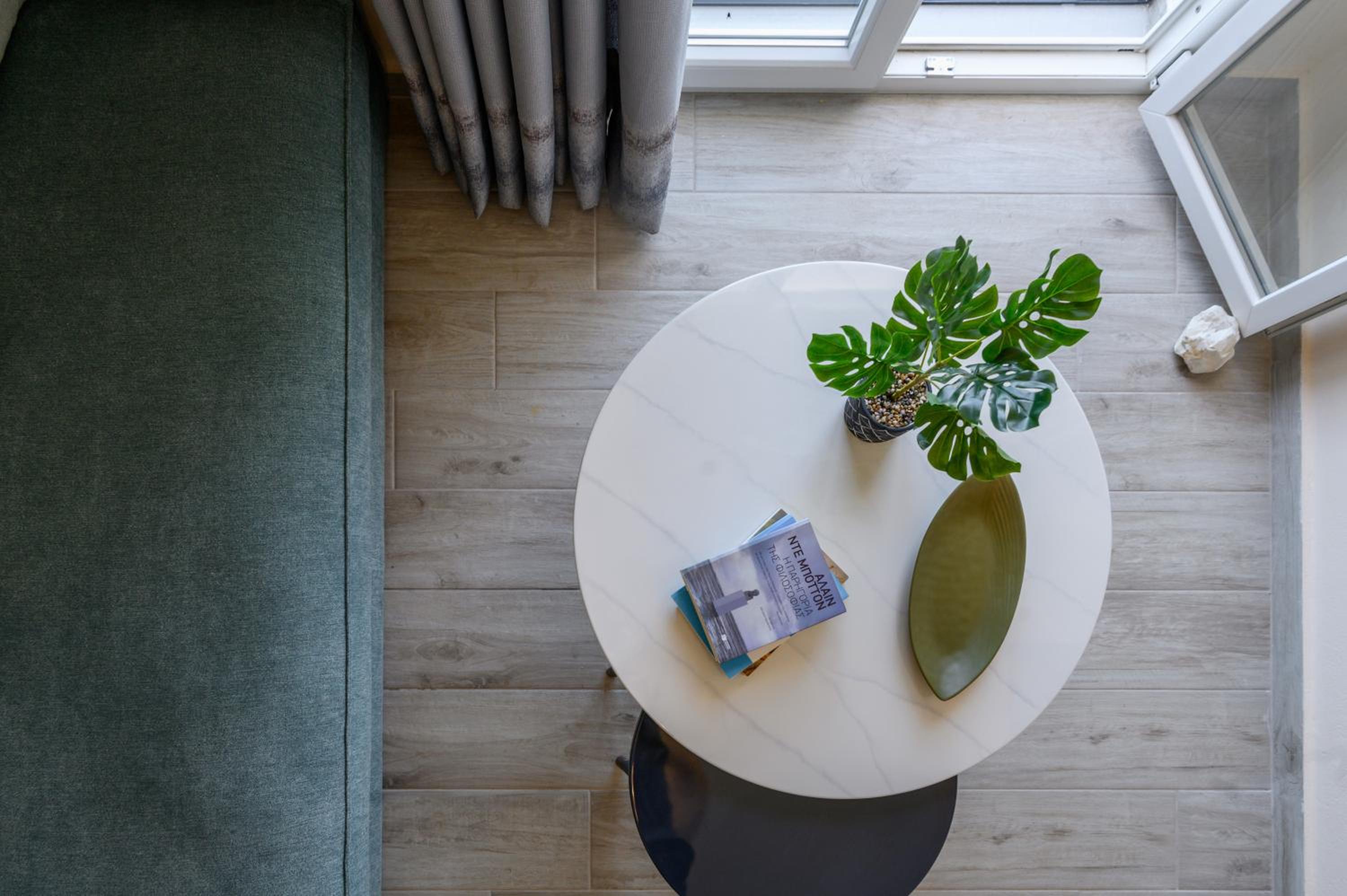 Apartment with Sea View - Photo 14