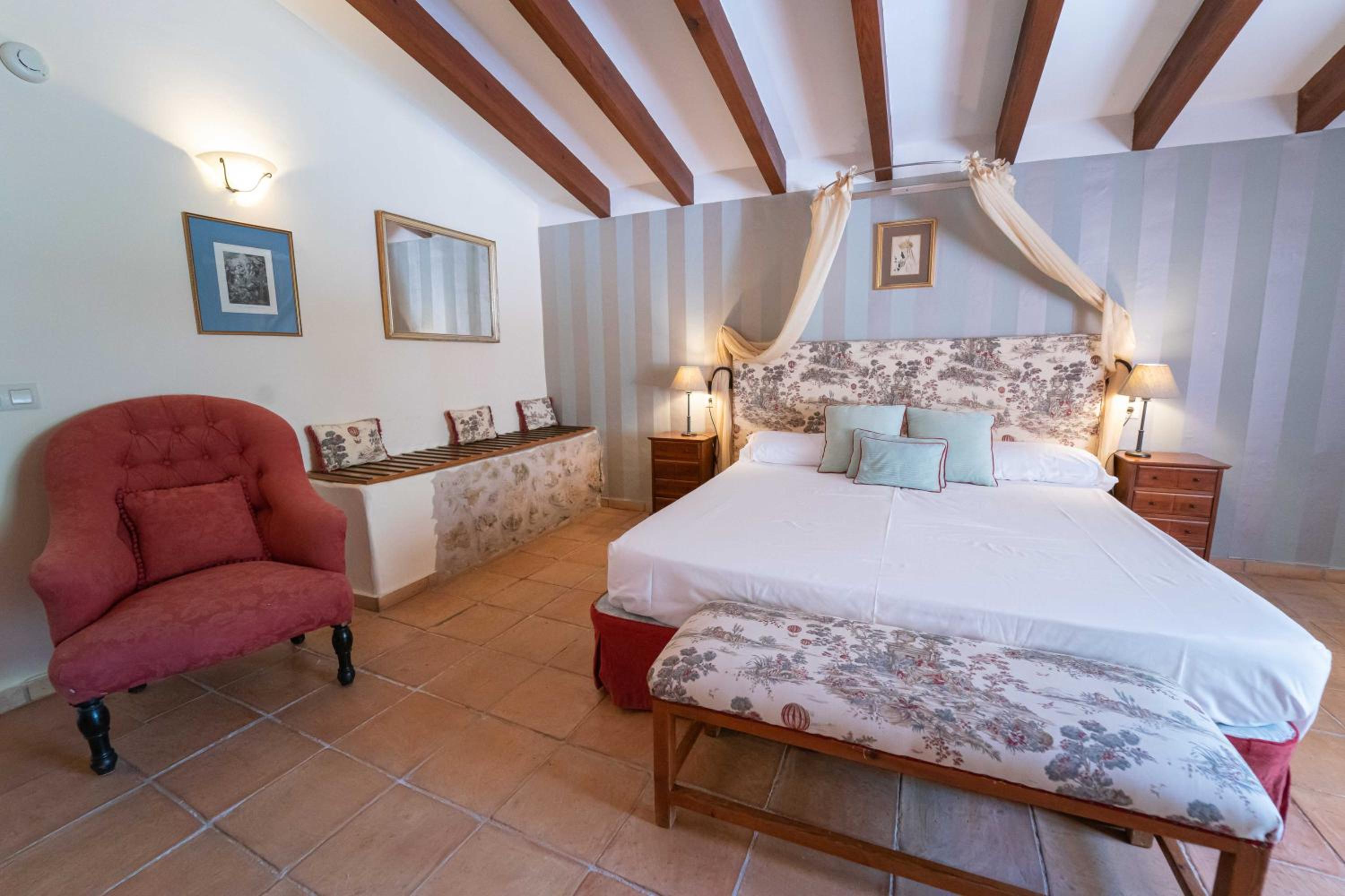 Superior Twin Room - Photo 4