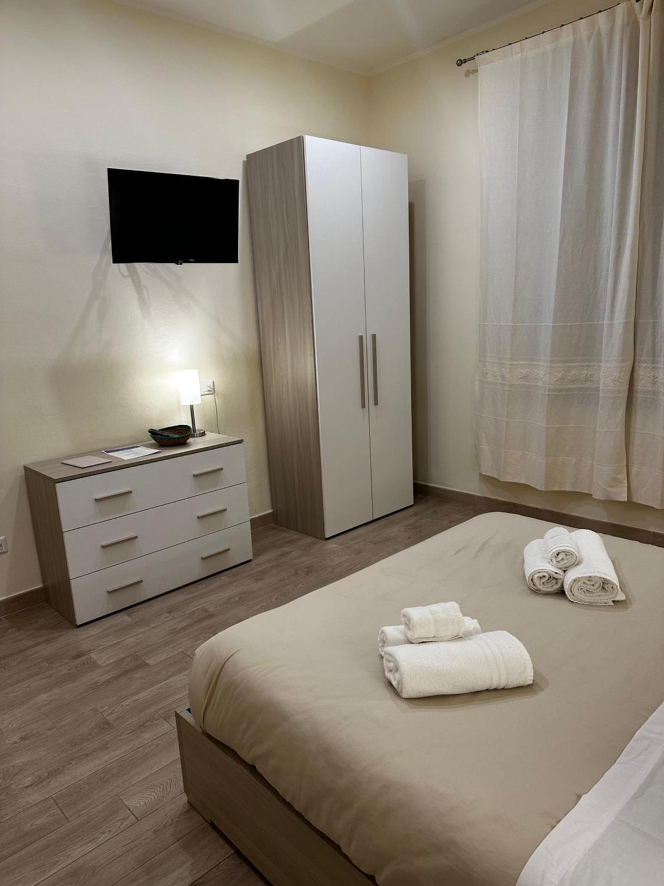 Double Room - Disability Access - Photo 5