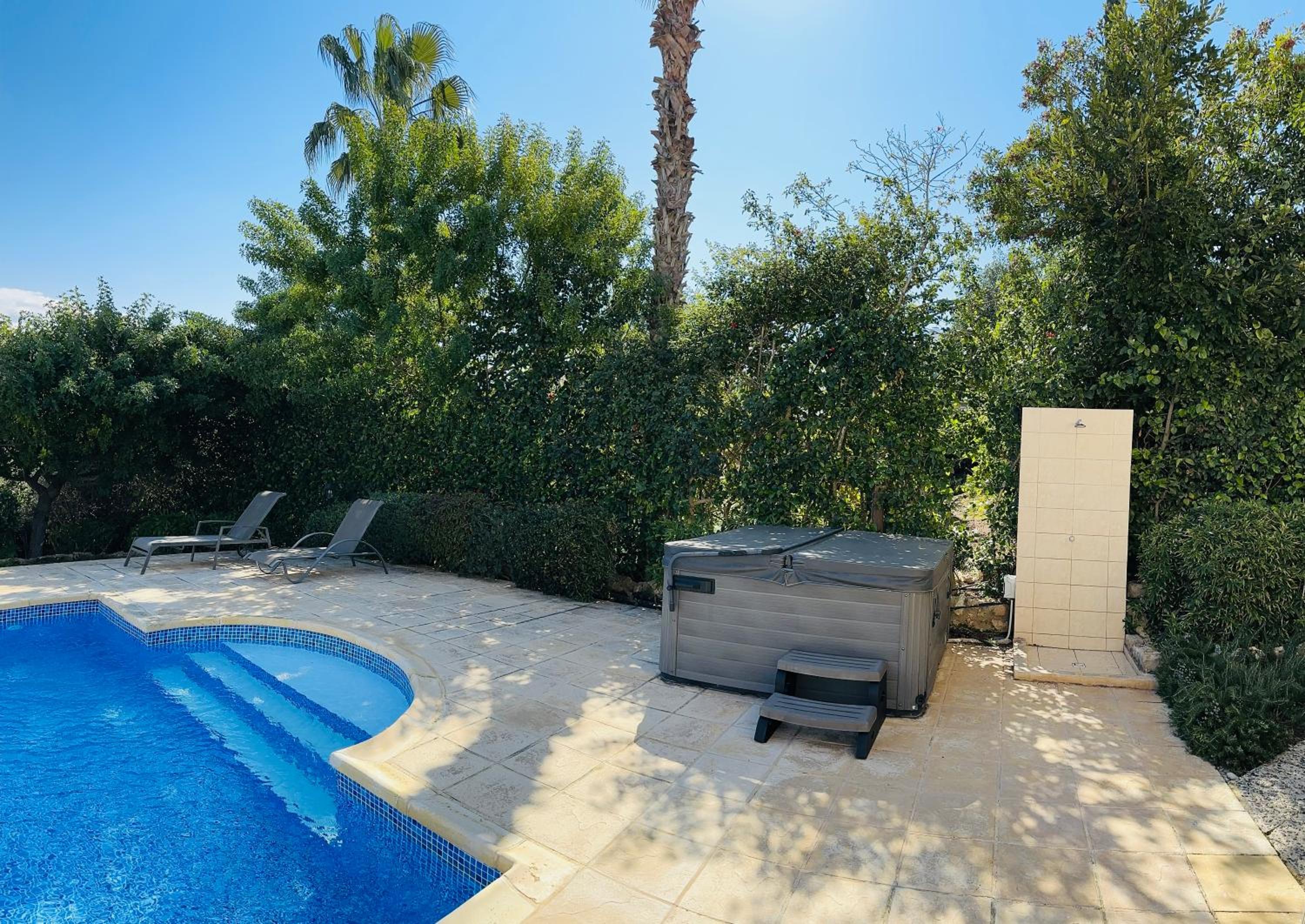 Villa with Sea View photo 2