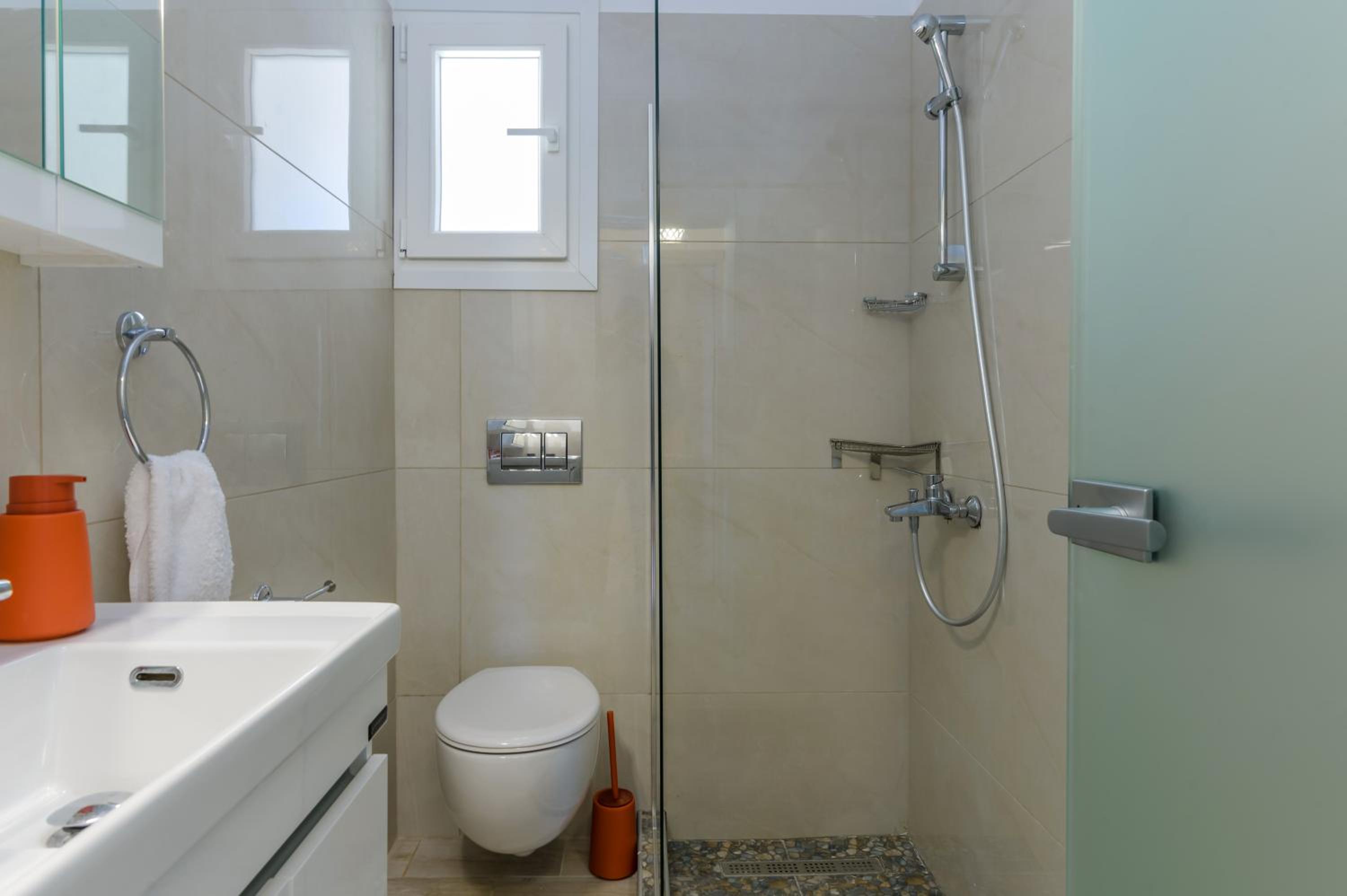 Apartment with Sea View - Photo 31