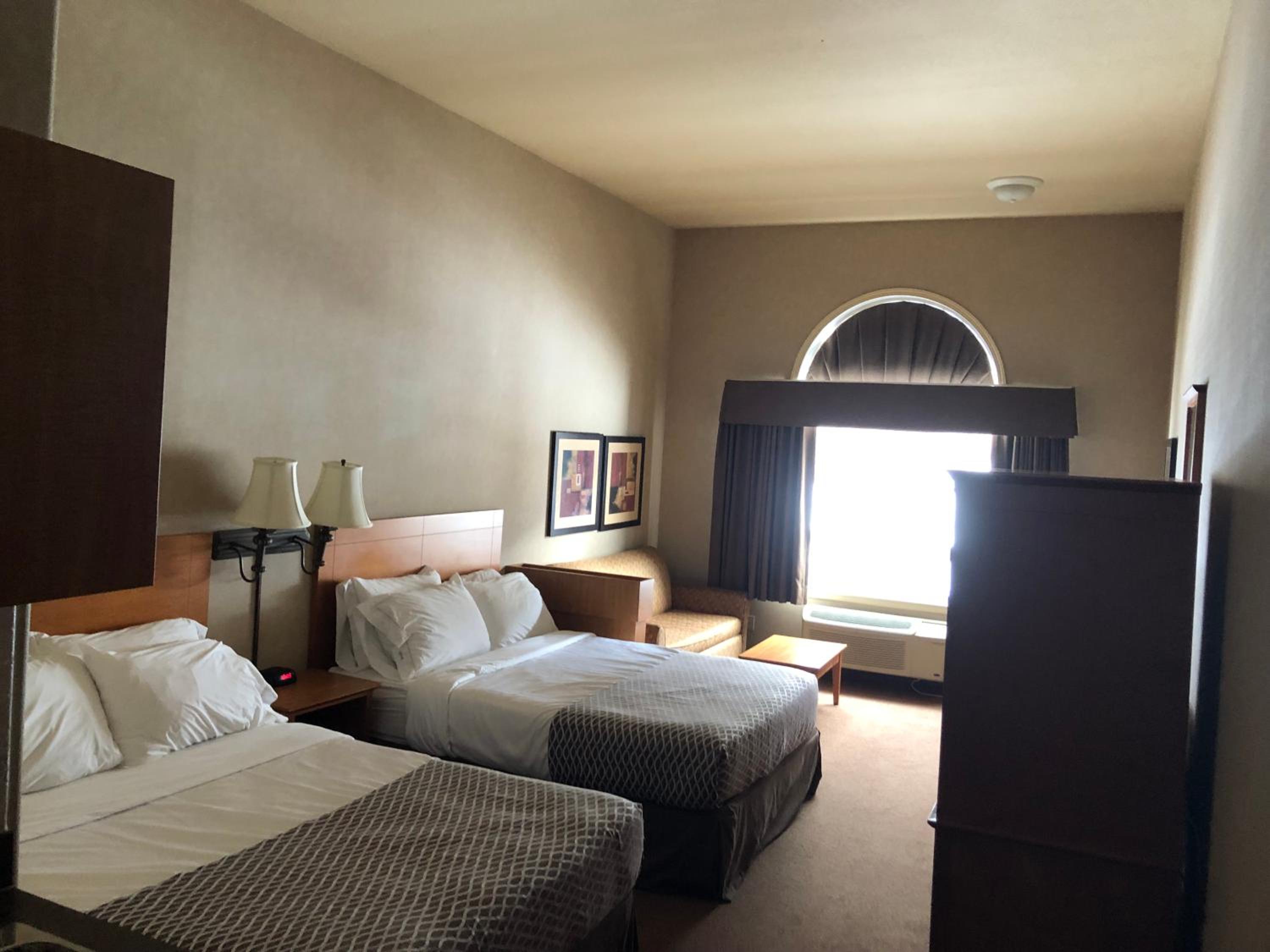 Studio Suite with Two Queen Beds - Non-Smoking - Photo 5