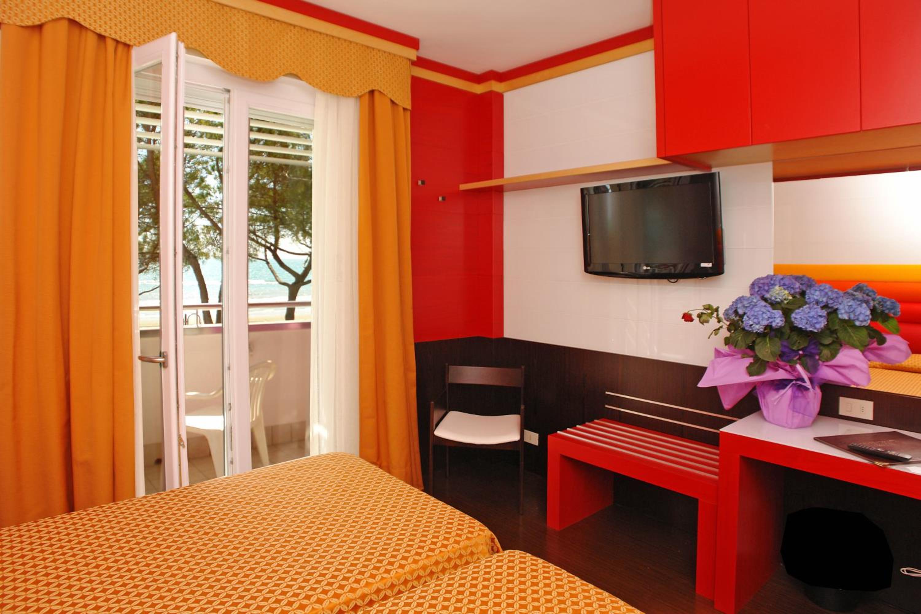 Double Or Twin Room With Sea View photo 2