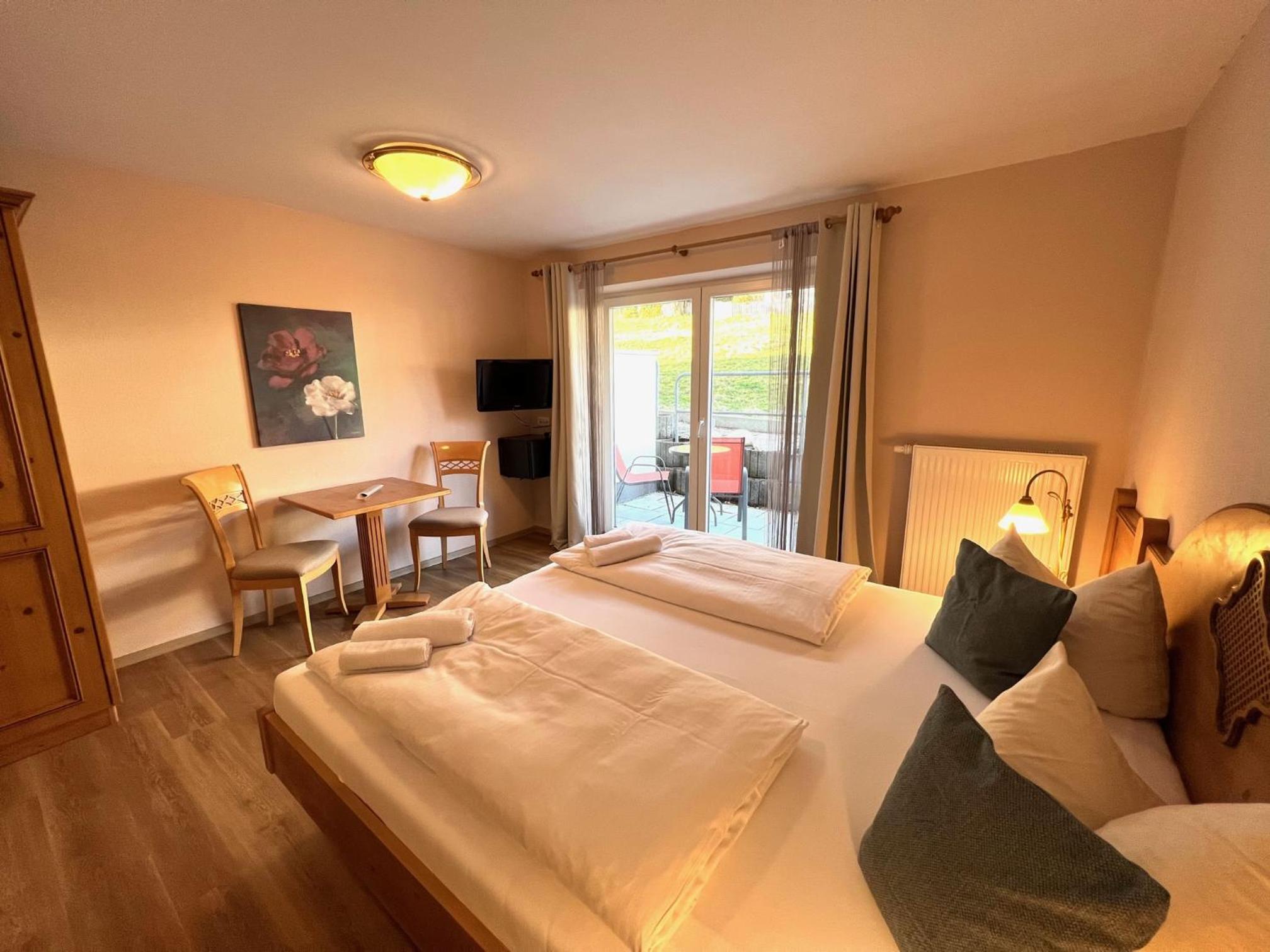 Double Room - Photo 3