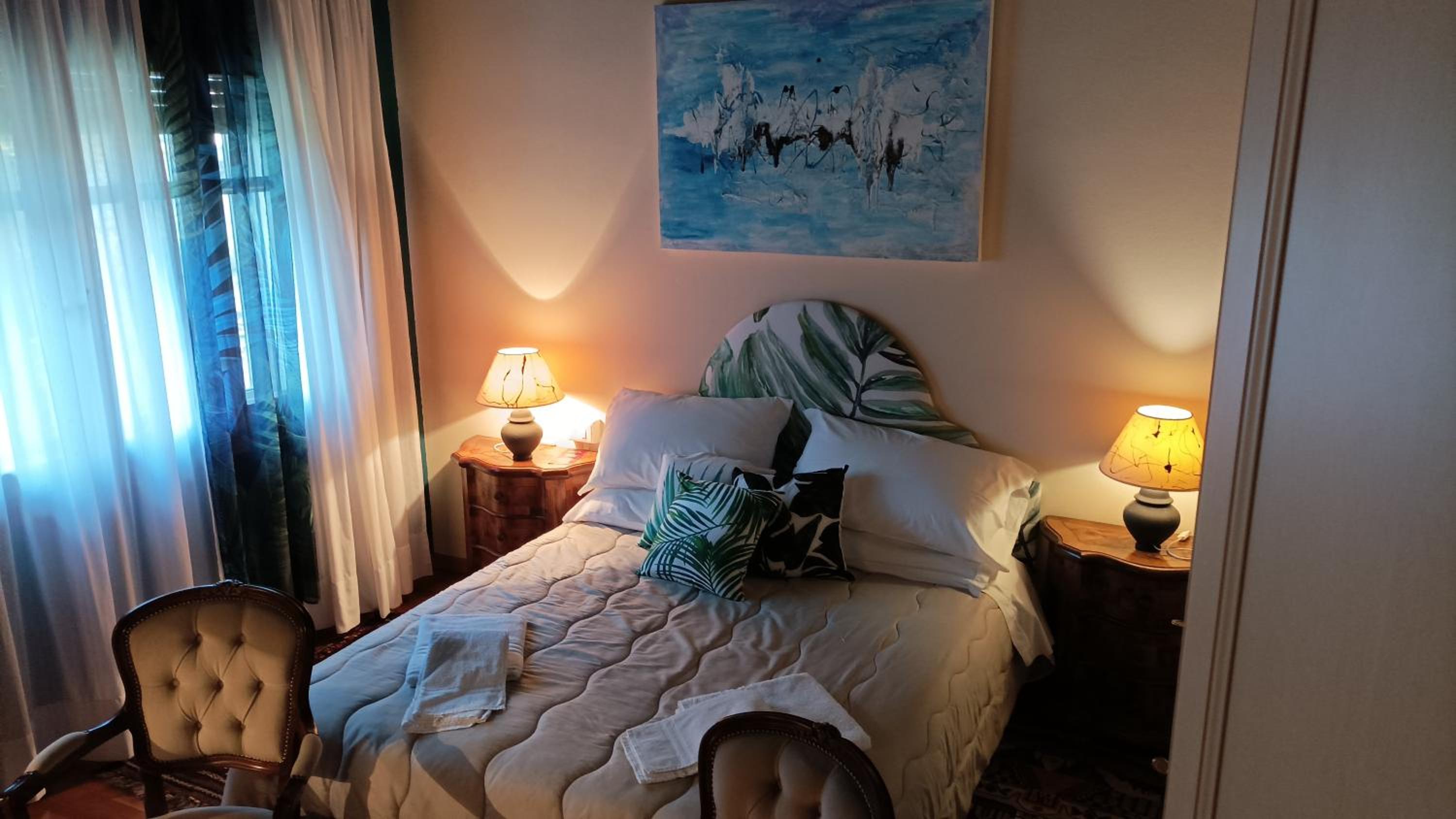 Double Room with Private Bathroom - Photo 15