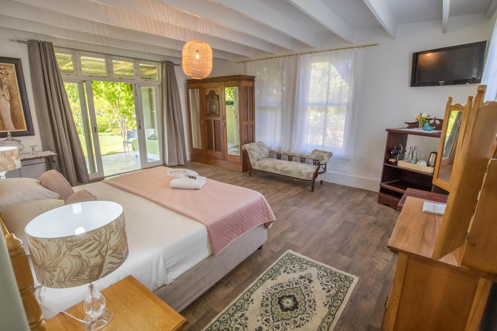 King Room with Mountain View photo 1