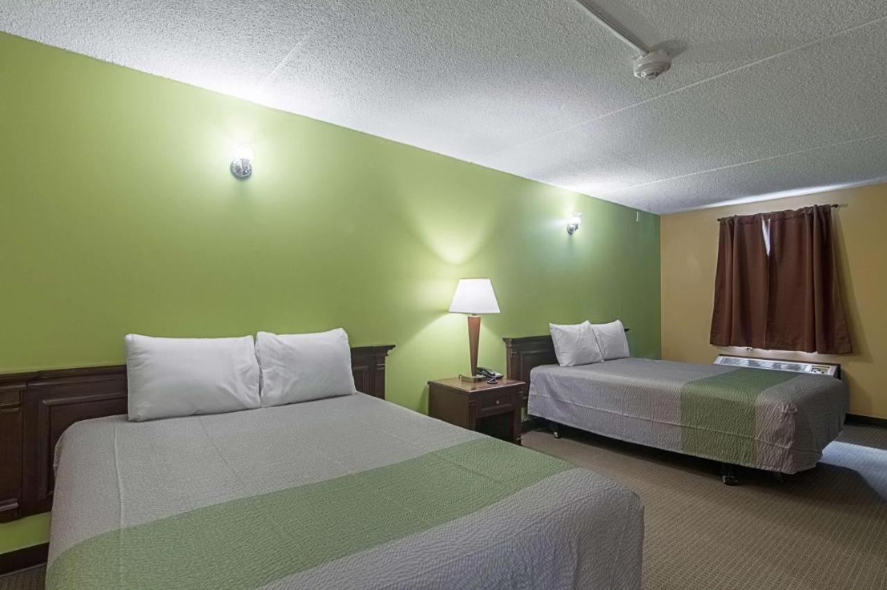 Budget Double Room photo 1