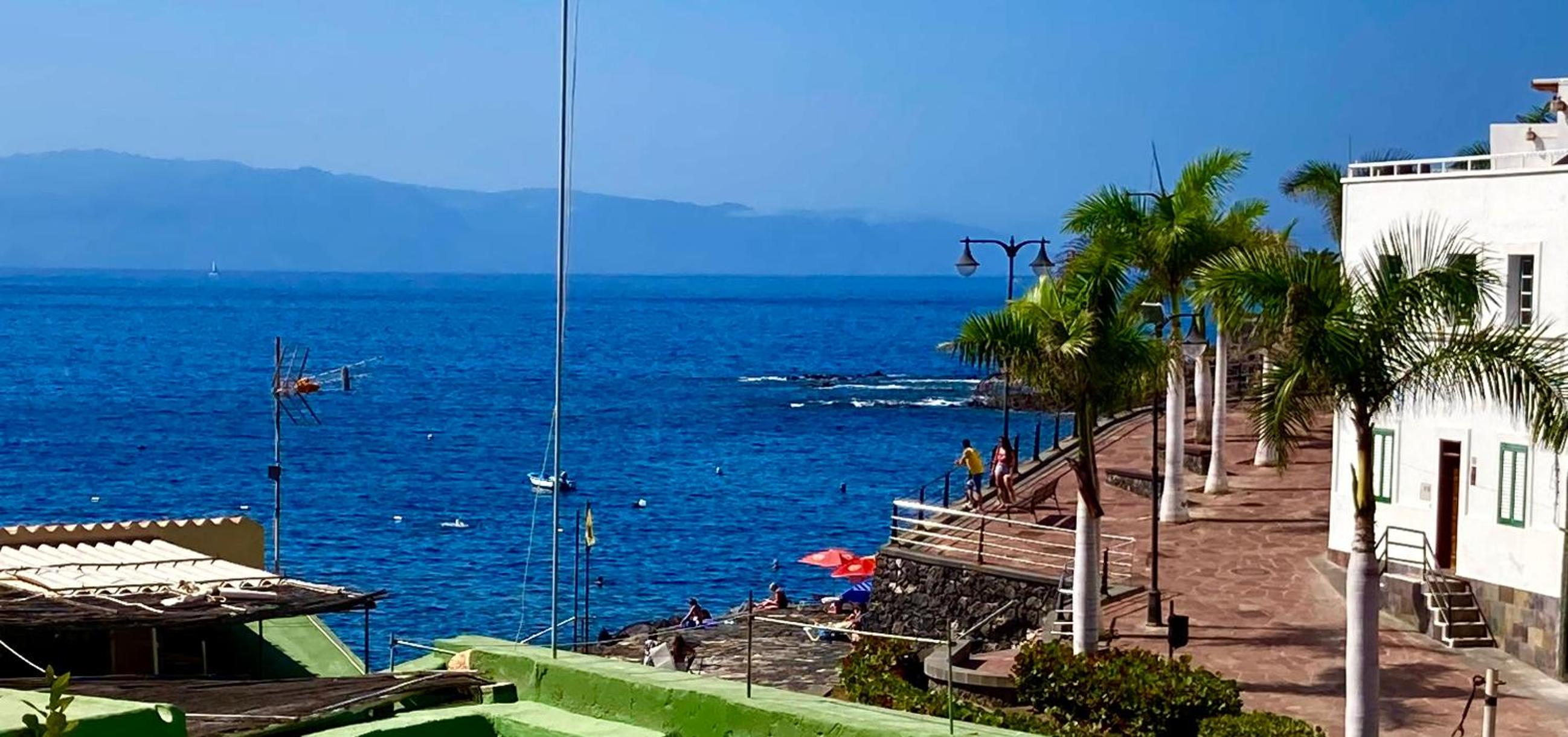 Apartment with Sea View photo 3