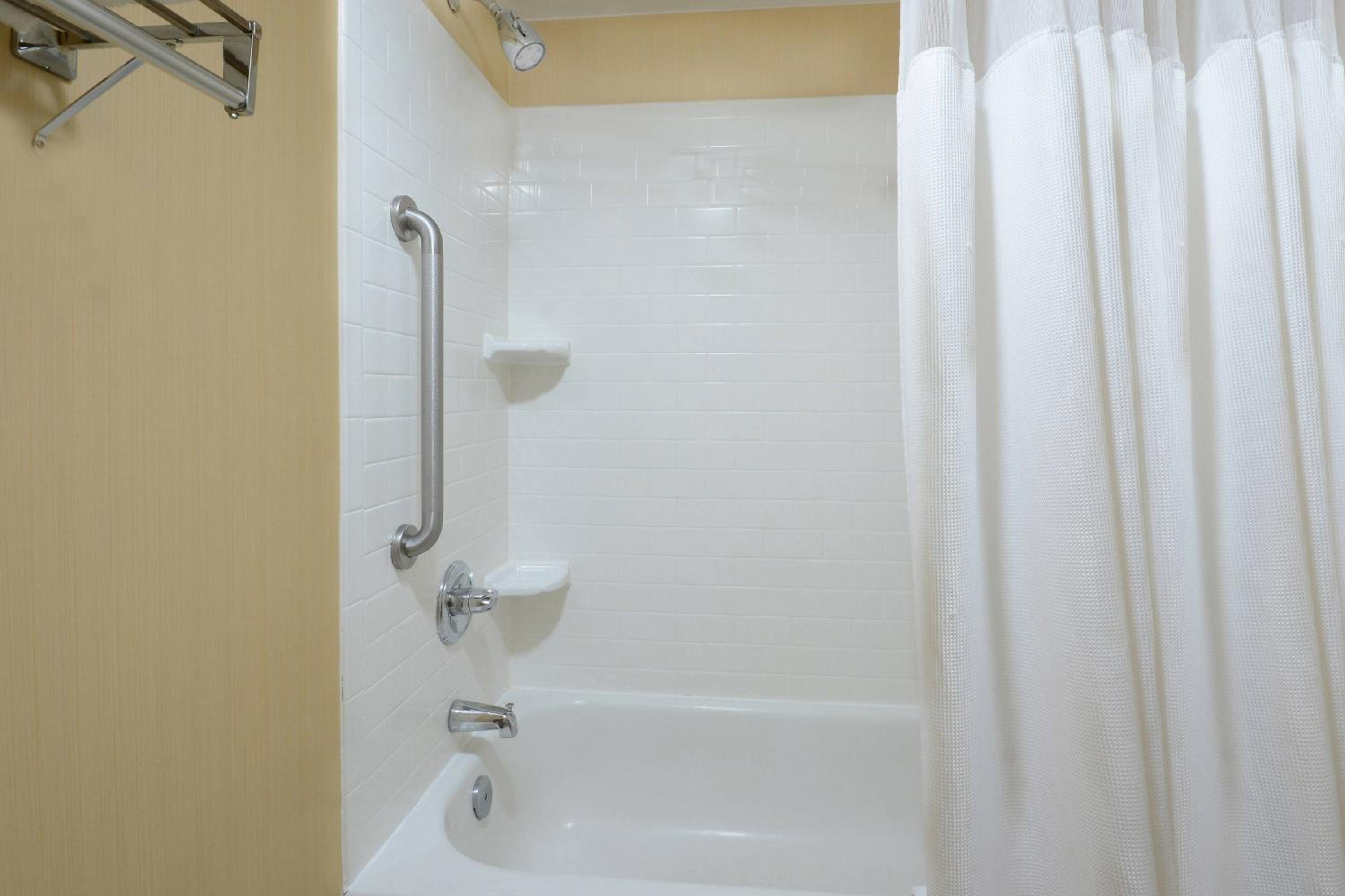 Double Room with Two Double Beds - Photo 3