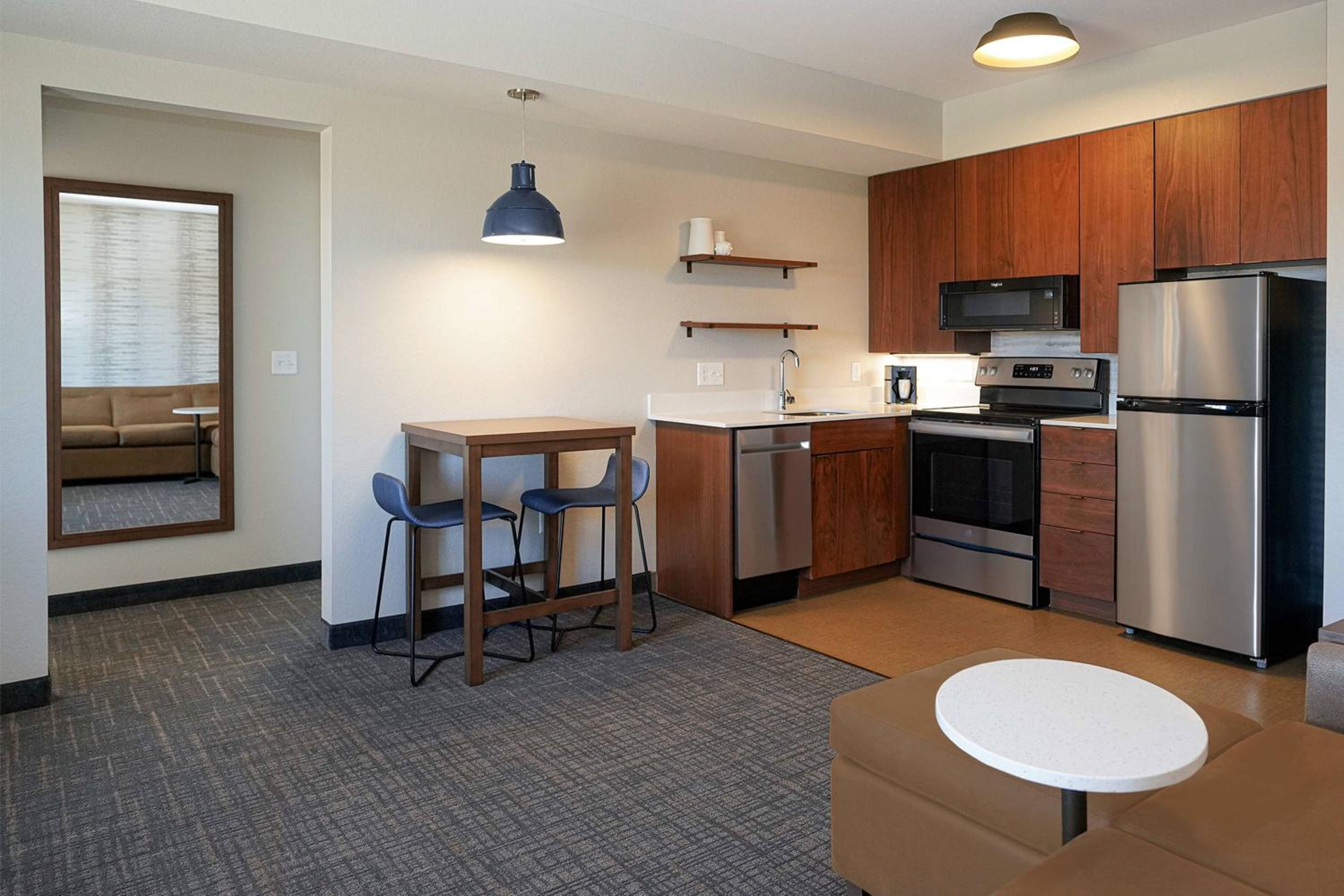 One Bedroom, 1 Bedroom Suite, 1 King, Sofa bed - Photo 2