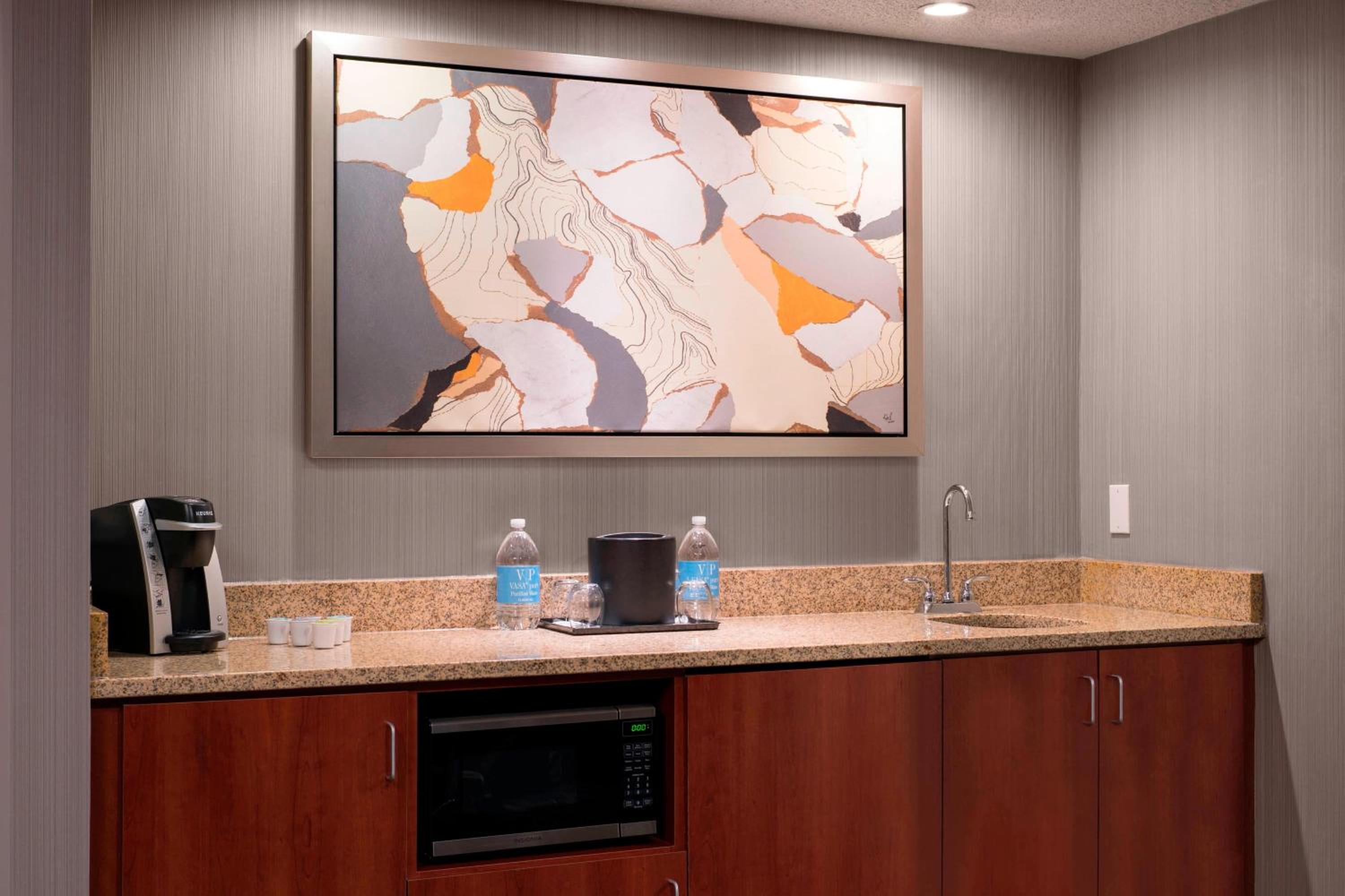 One-Bedroom King Suite with Sofa Bed - Photo 1