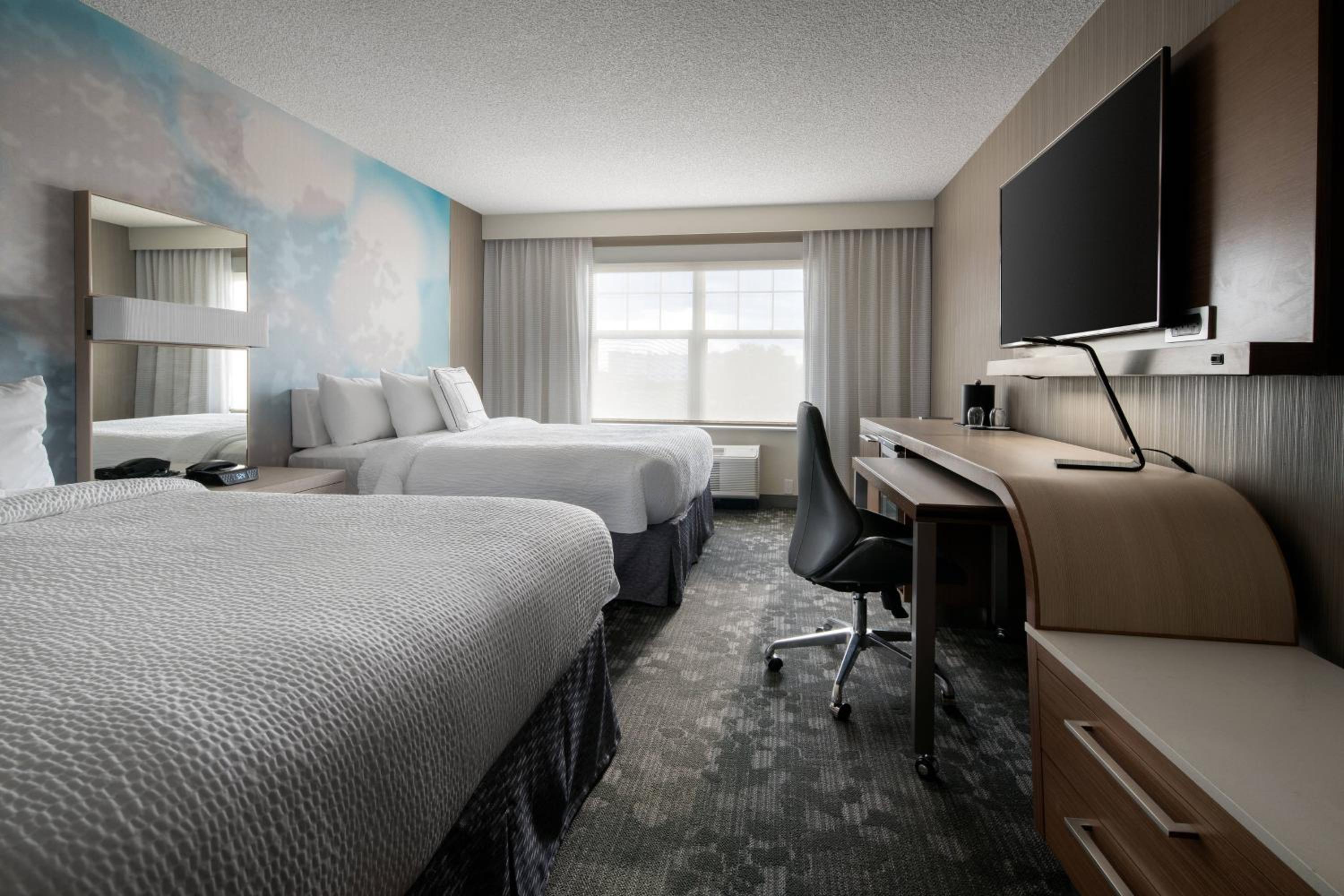 Standard Queen Room with Two Queen Beds - Photo 1