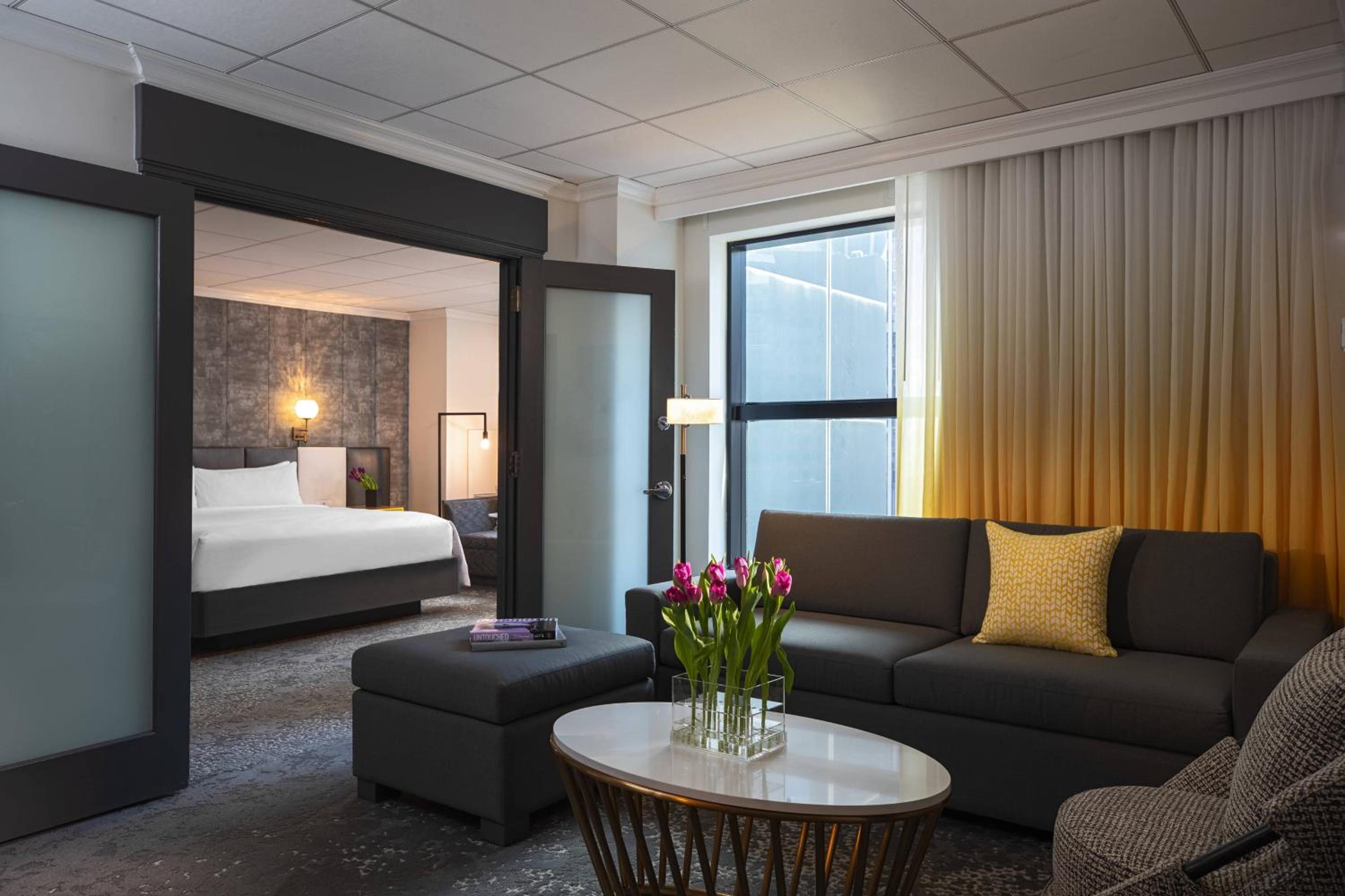 Executive One-Bedroom King Suite - High Floor