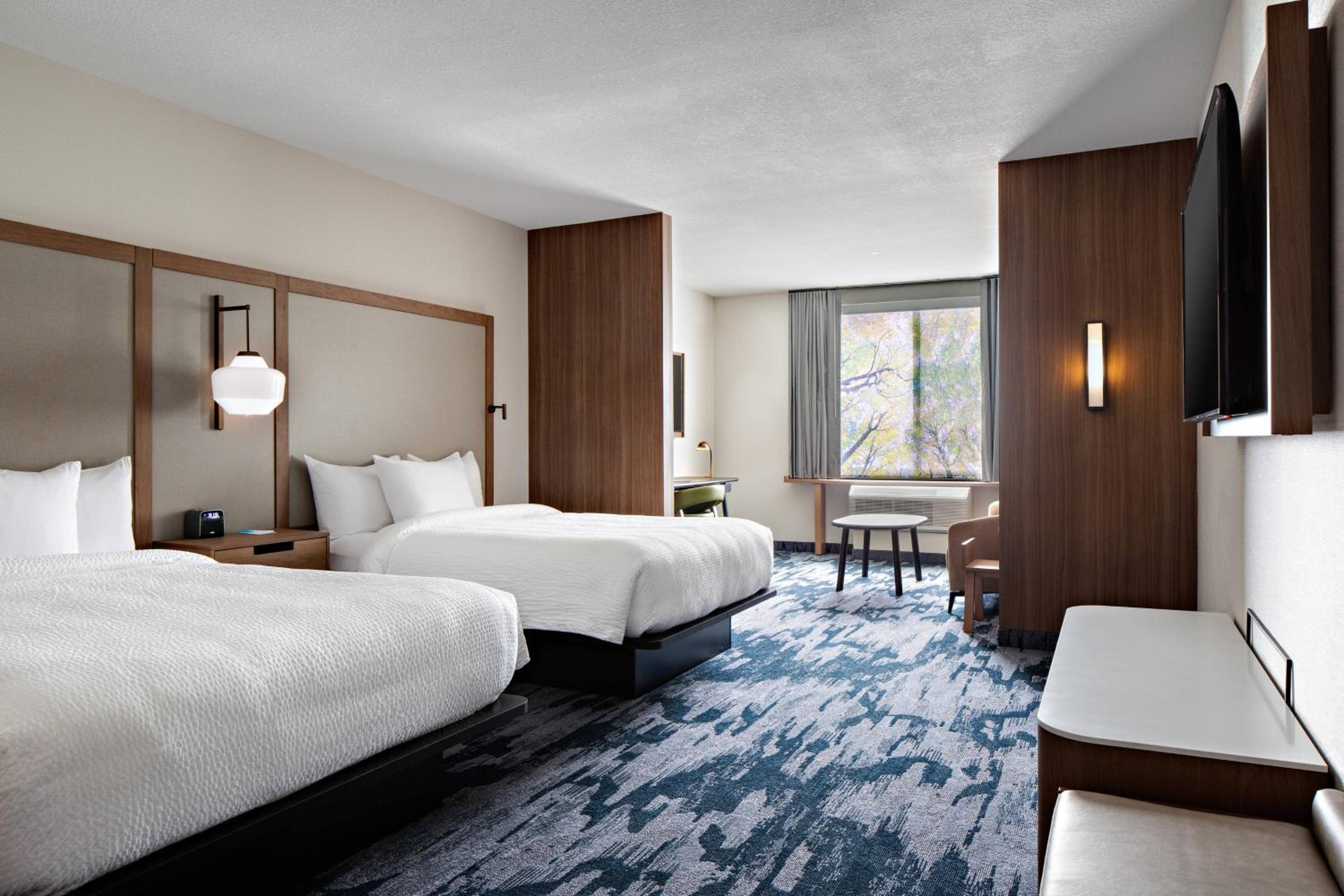 Suite, 2 Queen - Photo 1