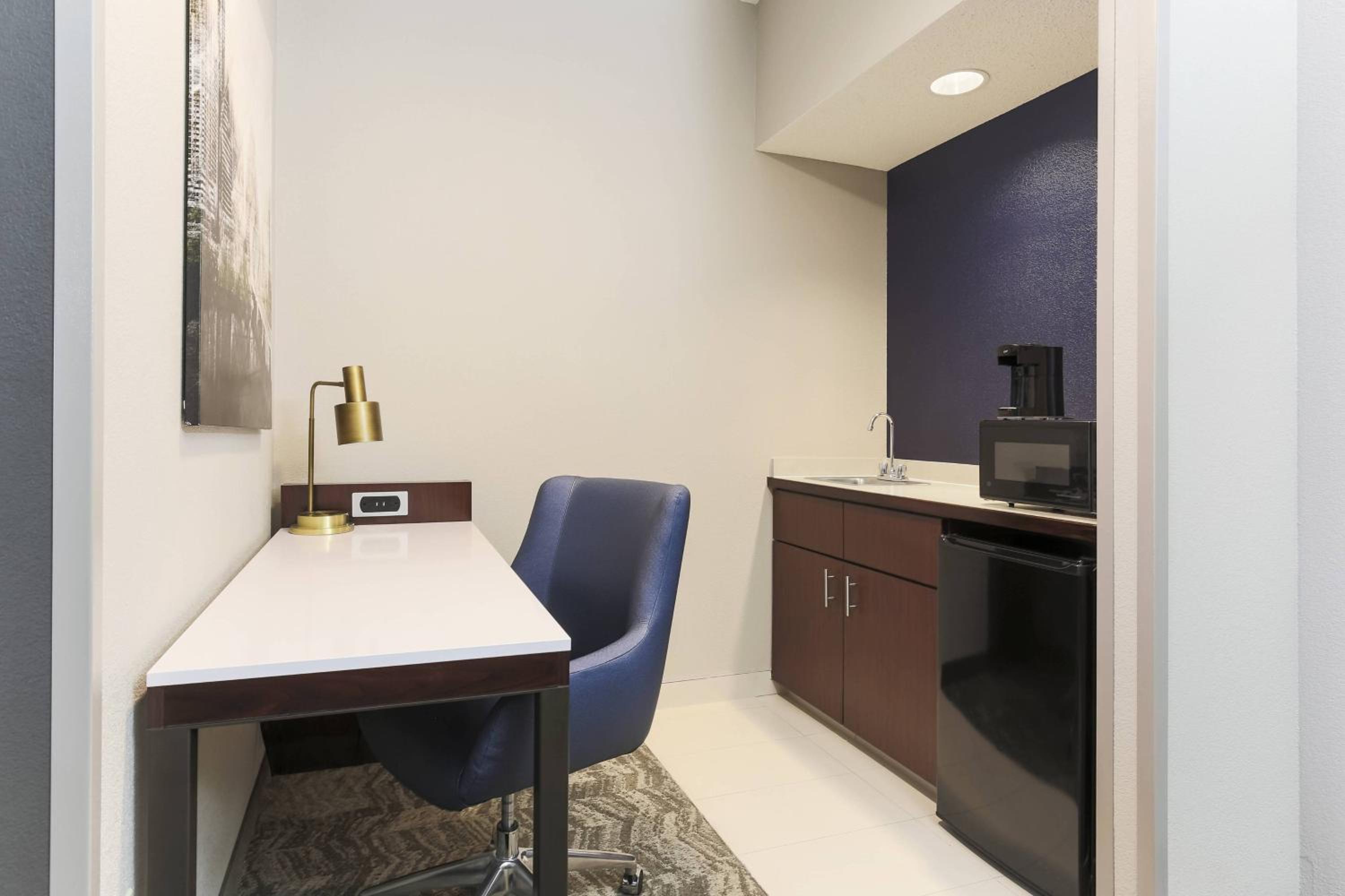 Double Suite with Sofa Bed - Photo 2