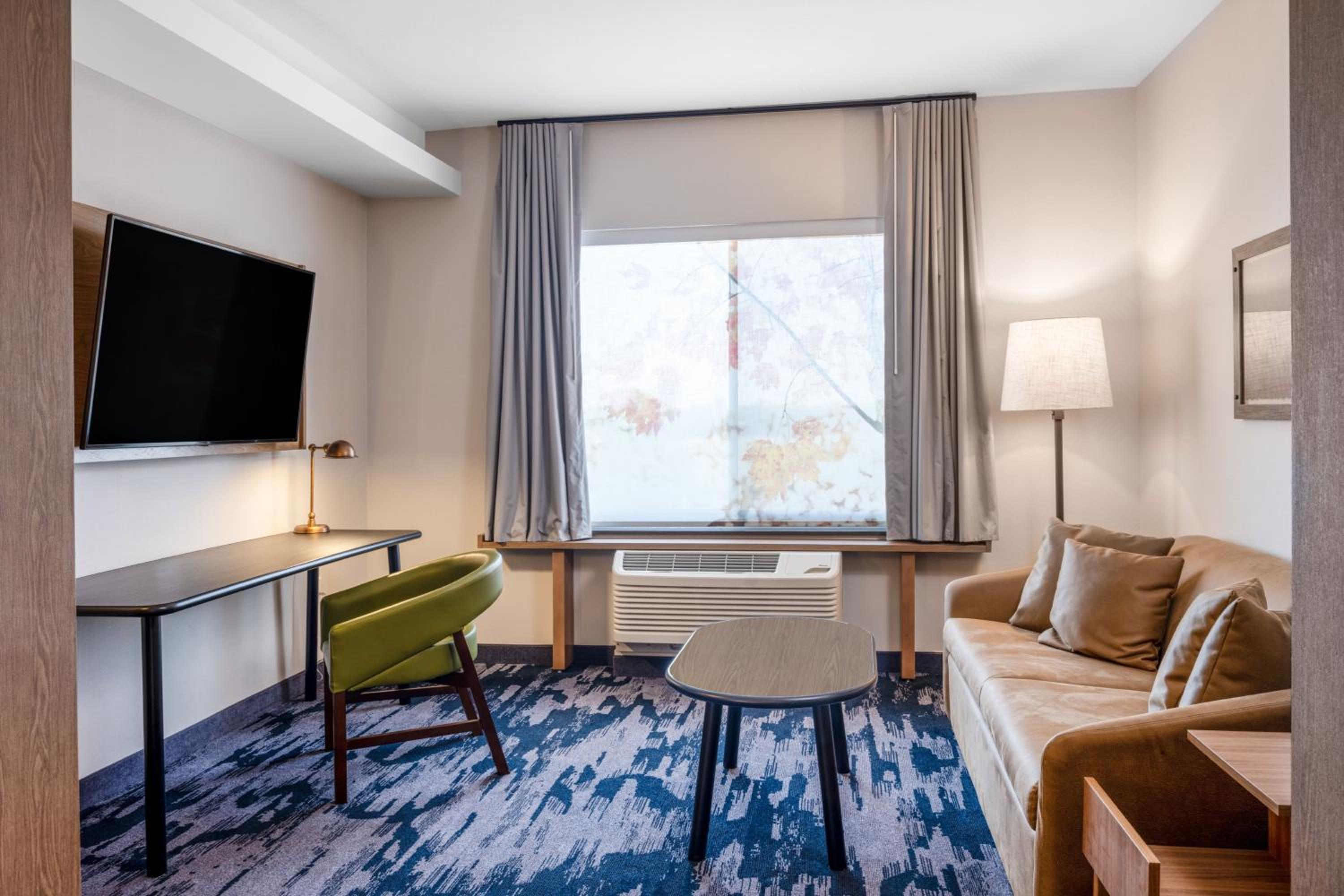 King Suite with Sofa Bed - Hearing Accessible - Photo 3