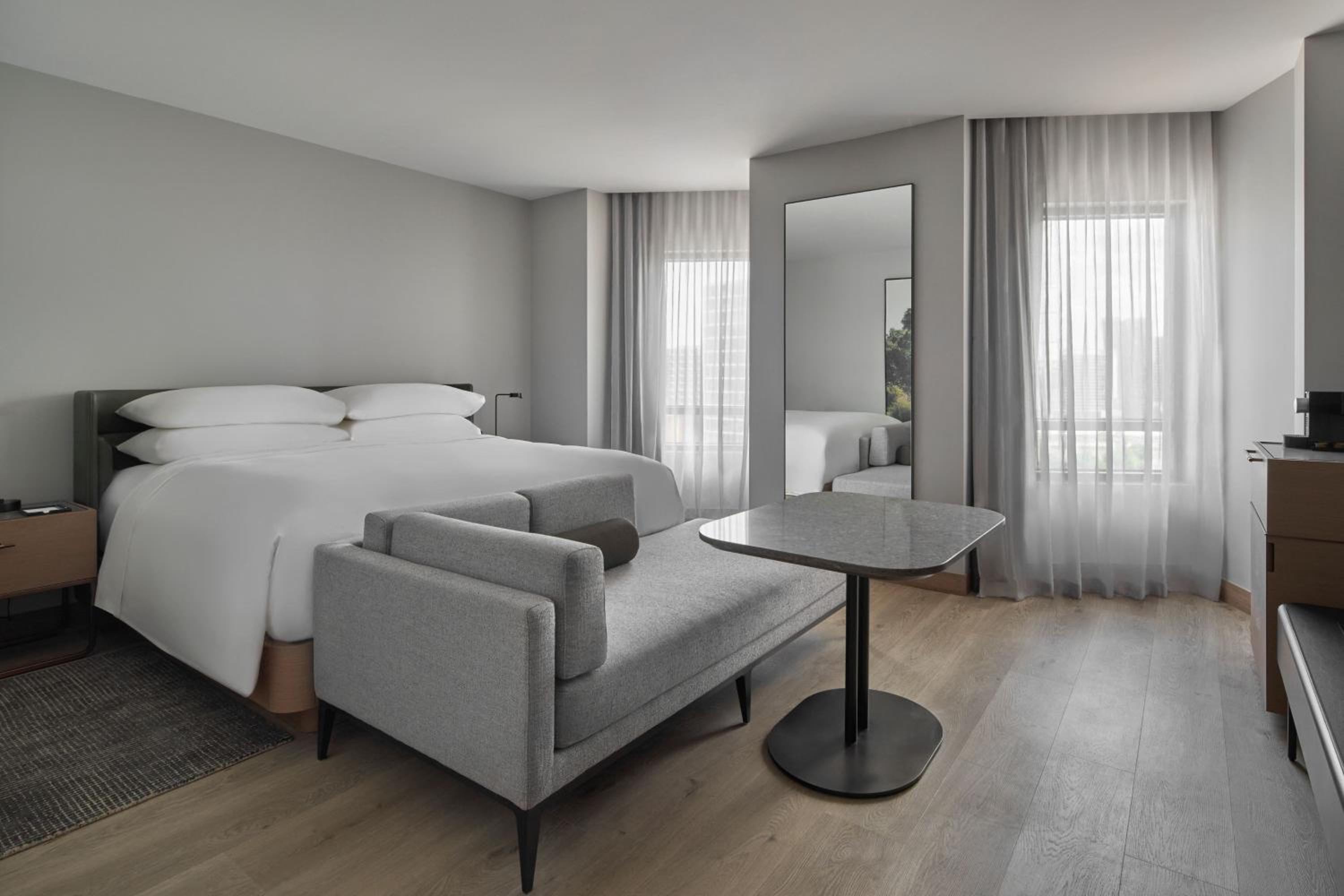 Premium King Room  - Photo 1