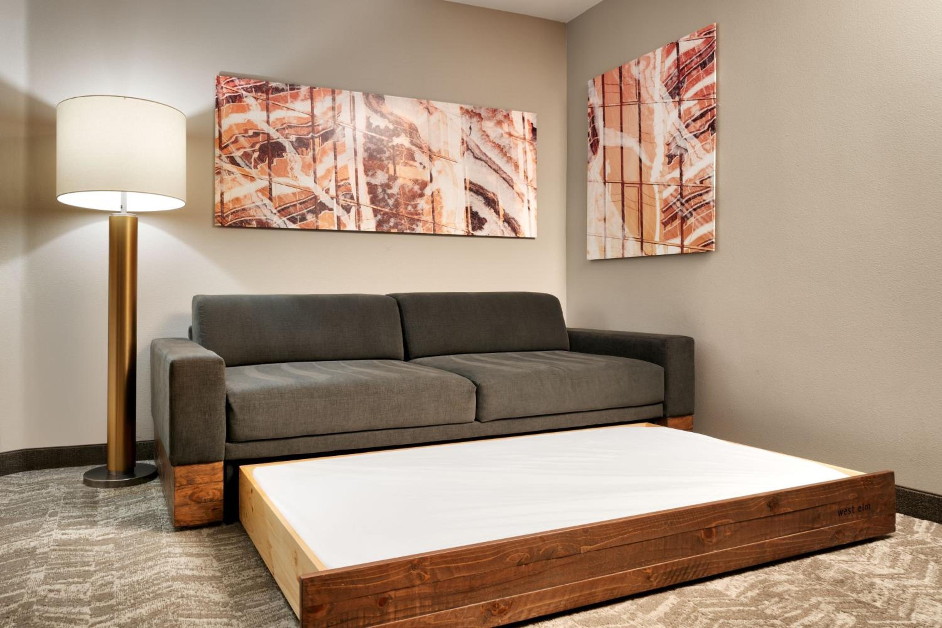 King Studio with Trundle Bed - Photo 5