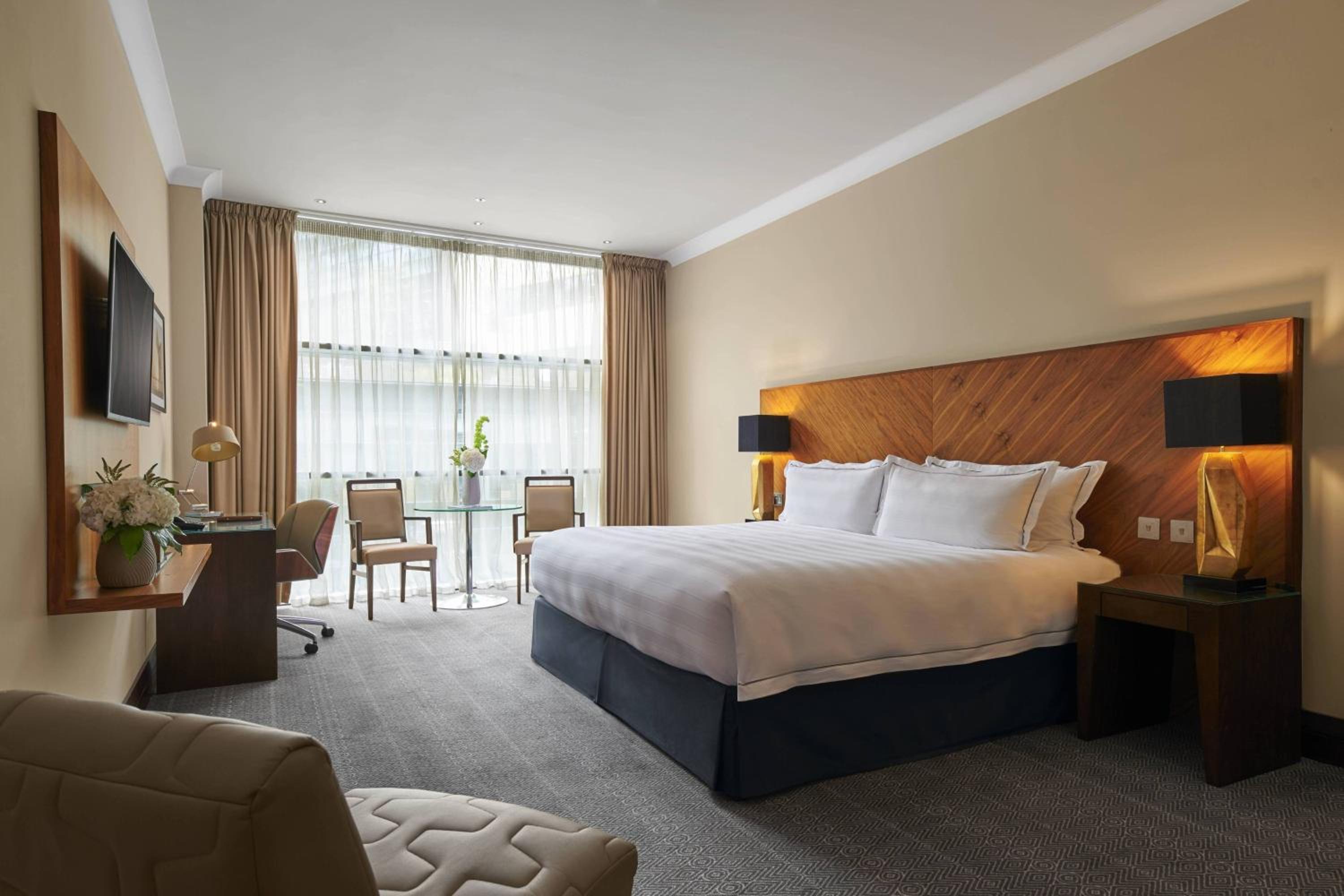 Autograph Room, Larger Guest room, 1 King - Photo 1