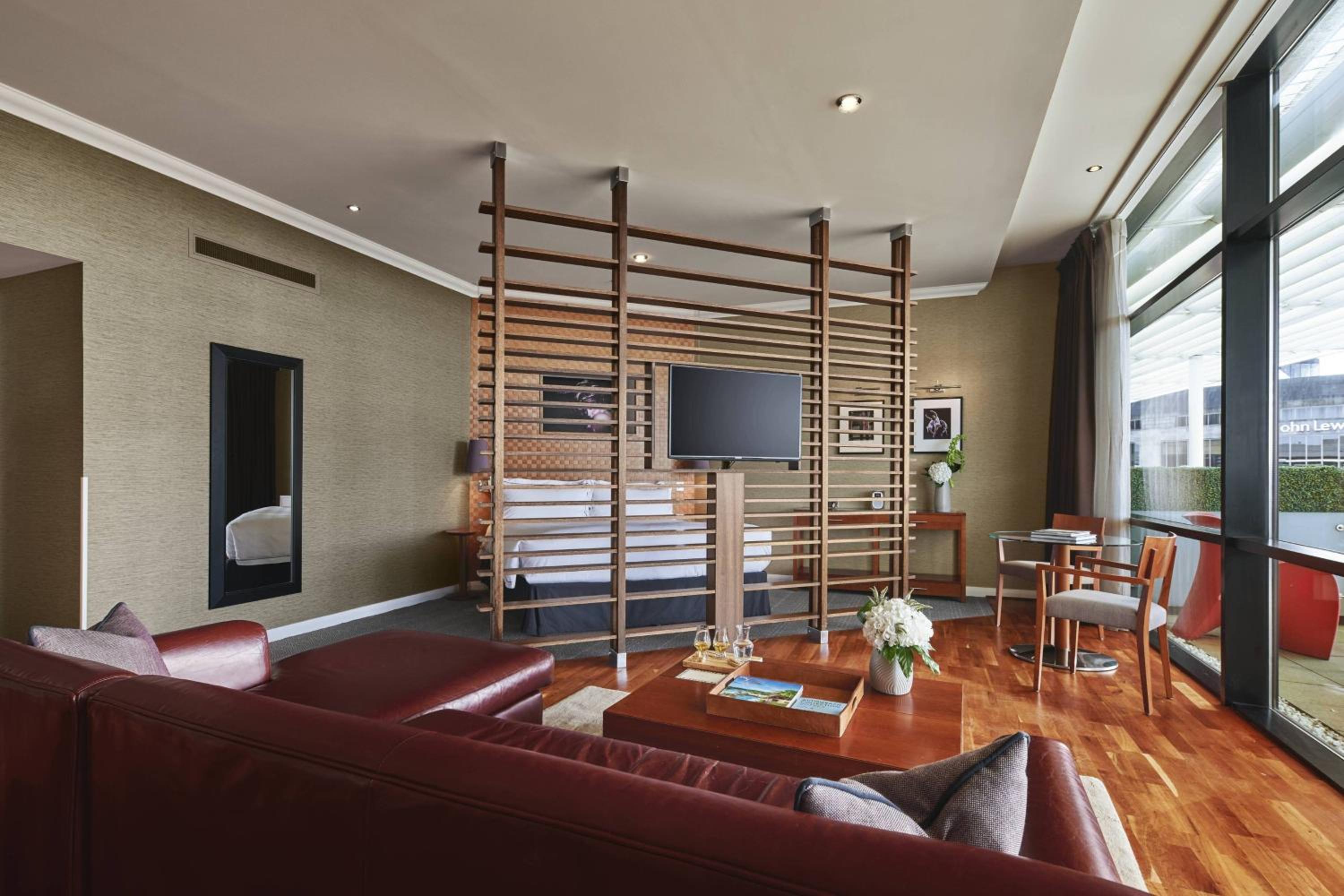 New Town Terrace Suite, Studio Suite, 1 King, New Town view
