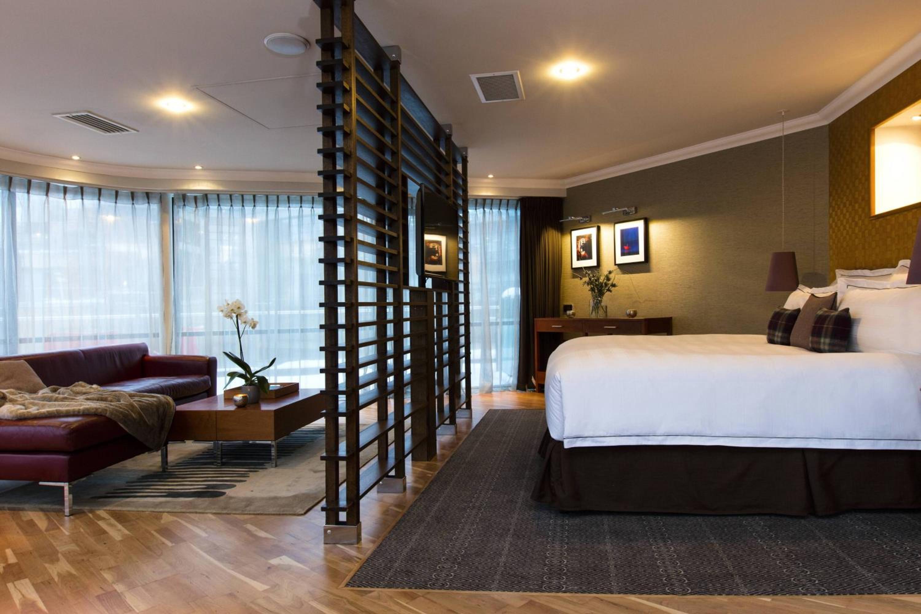 Lady Glenorchy Suite, Larger Suite, 1 King, City View  photo 1
