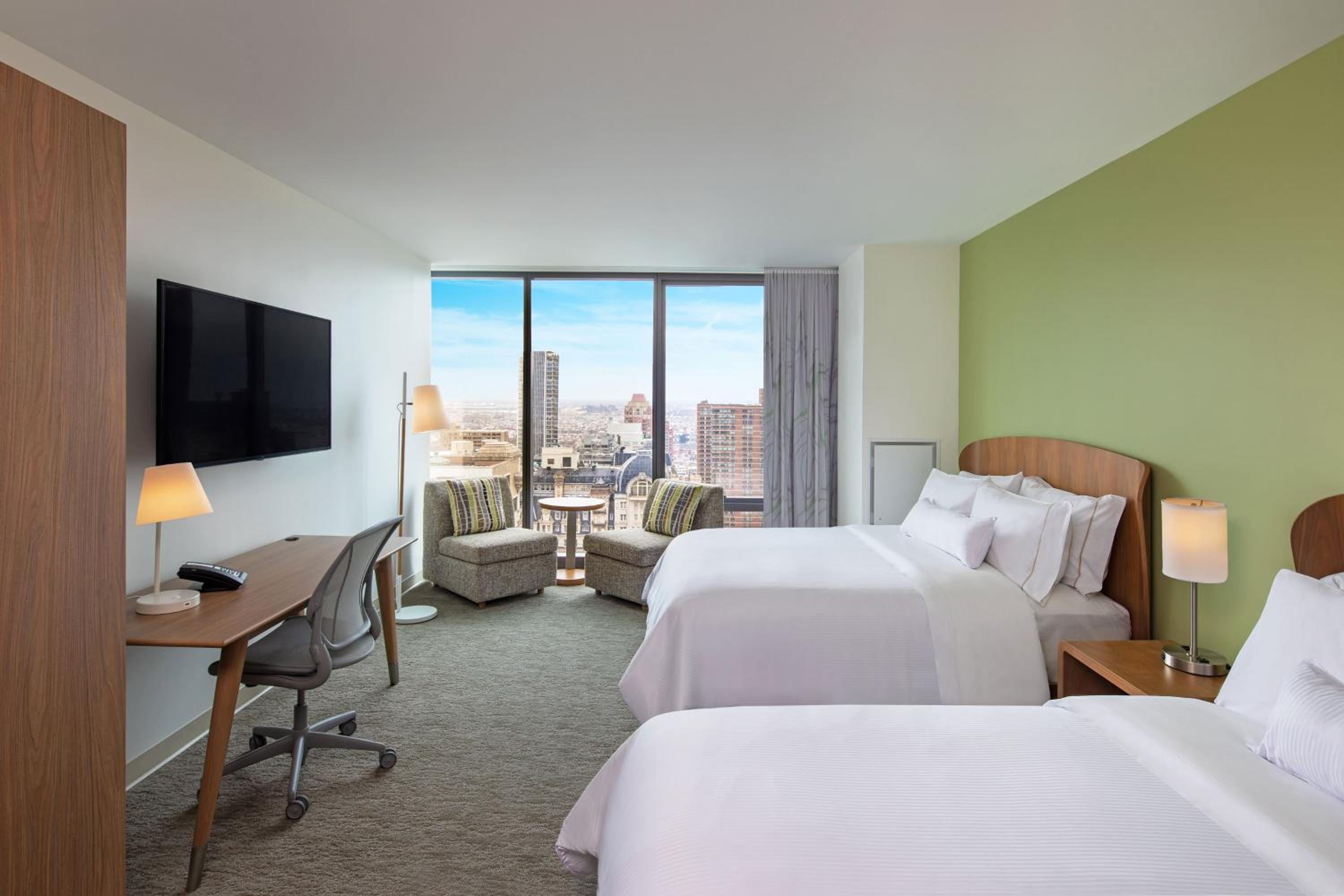 Deluxe, Larger Guest room, 2 Queen, City view - Photo 1