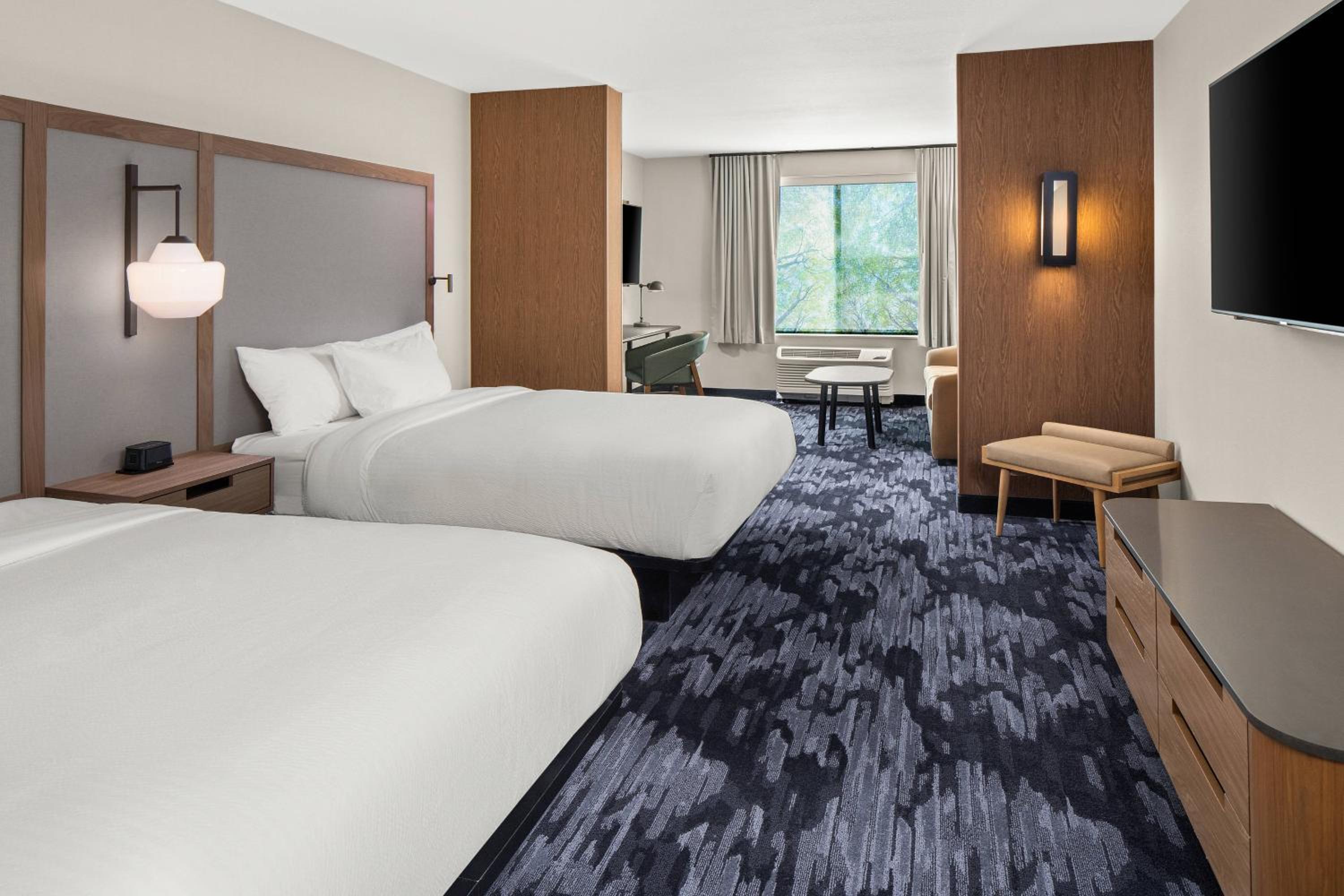 Queen Suite with 2 Queen Beds and Sofa Bed - Photo 1