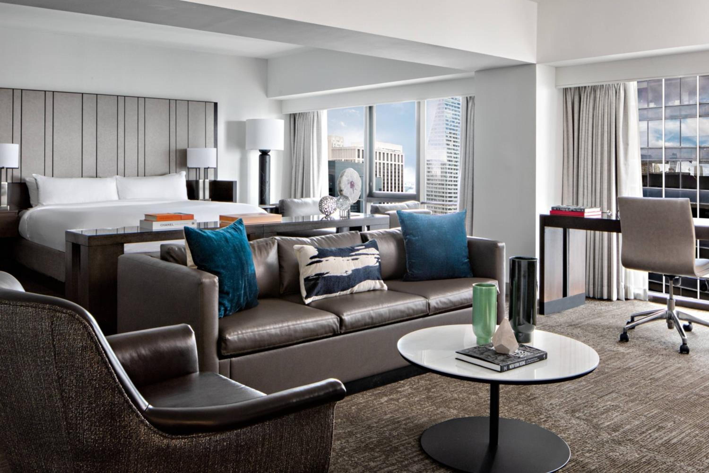One-Bedroom Presidential King Suite with Sofa Bed