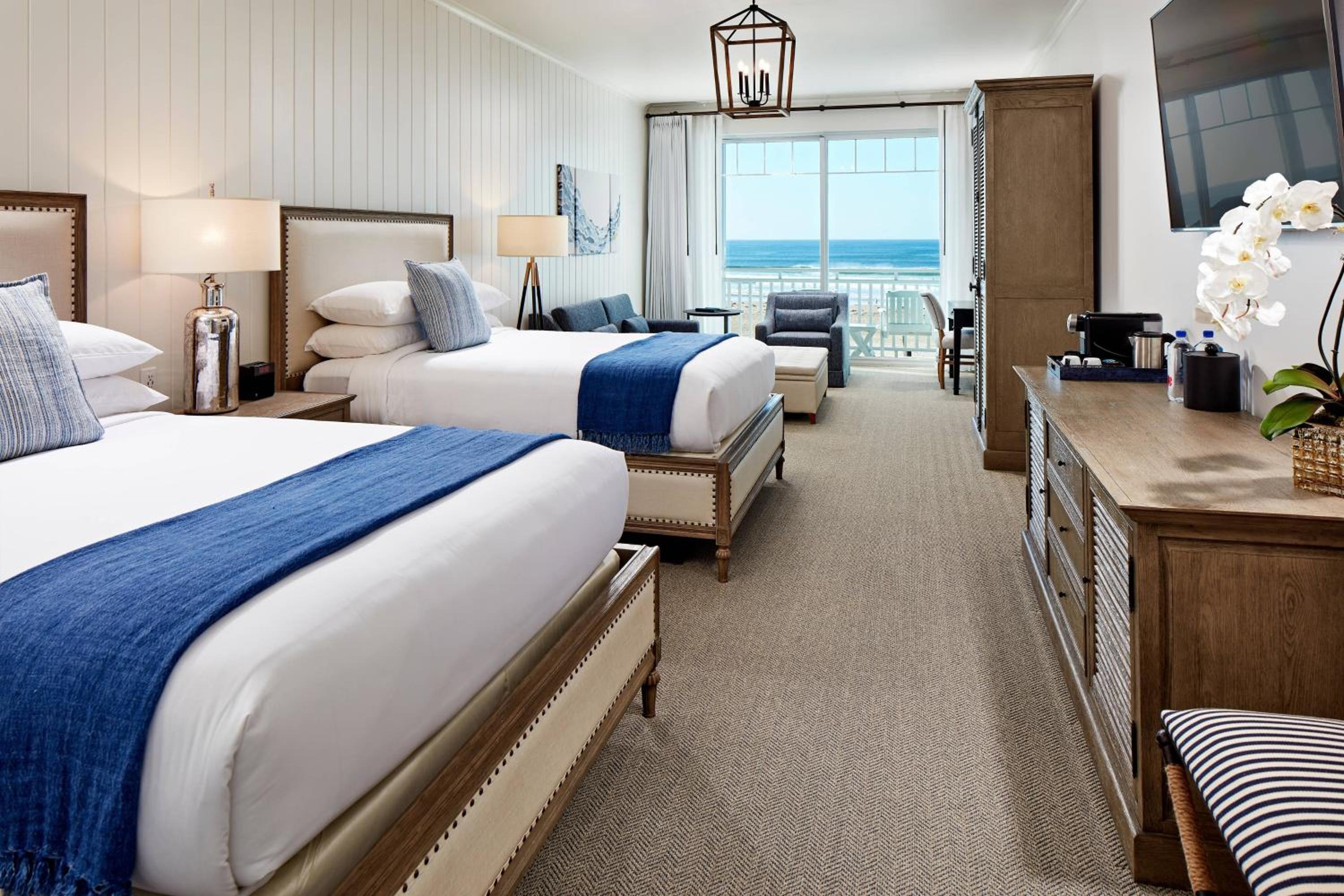Premium, Guest room, 2 Queen, Sofa bed, Ocean view, Balcony - Photo 1